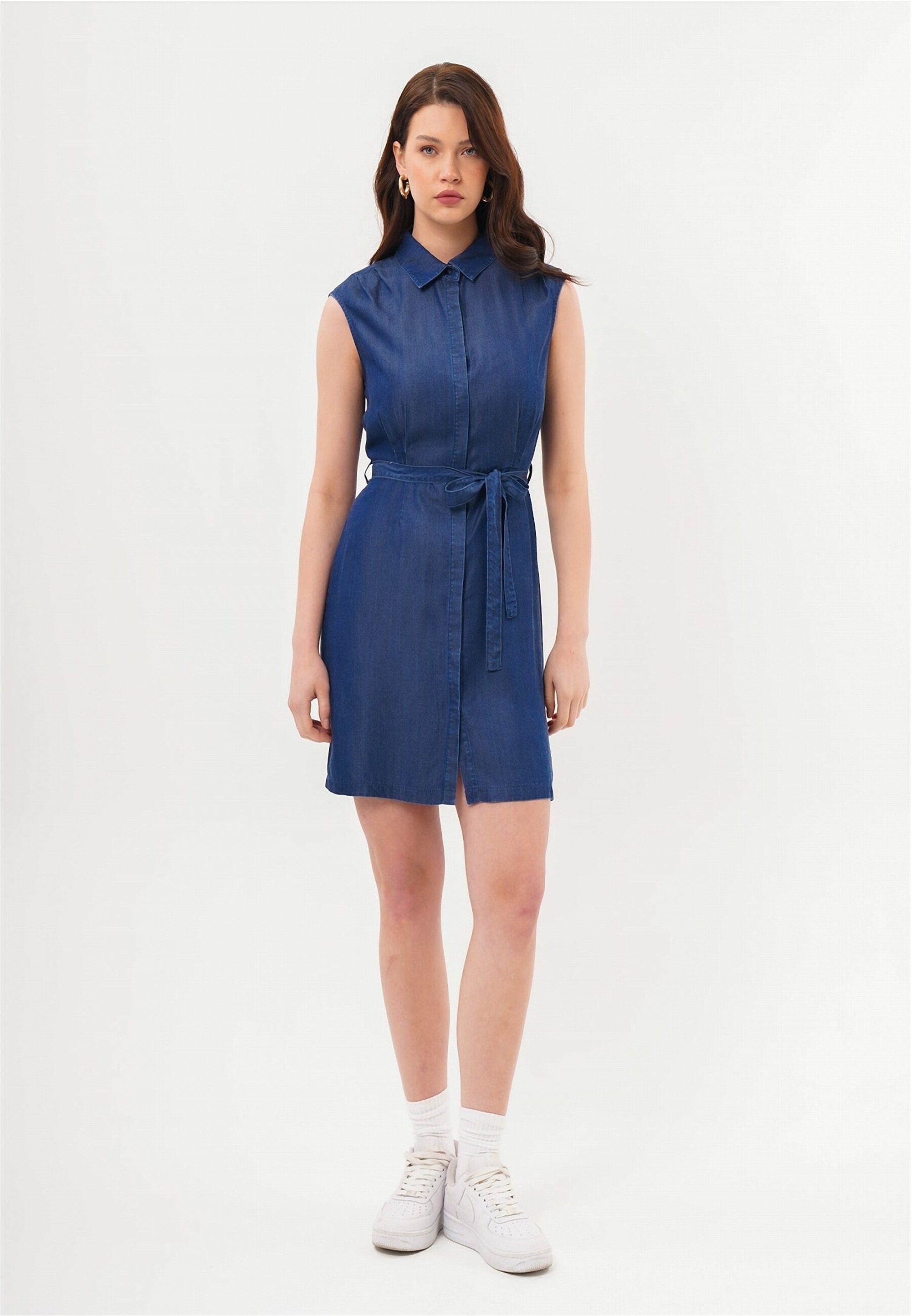 freshlions Jeanskleid "Leona" 1 Stk. tlg. mit tollem Bindeband günstig online kaufen