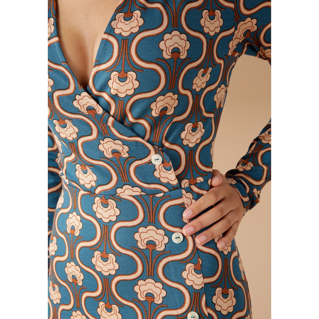 Aniston CASUAL Jerseykleid, mit trendigem Retromuster bedruckt