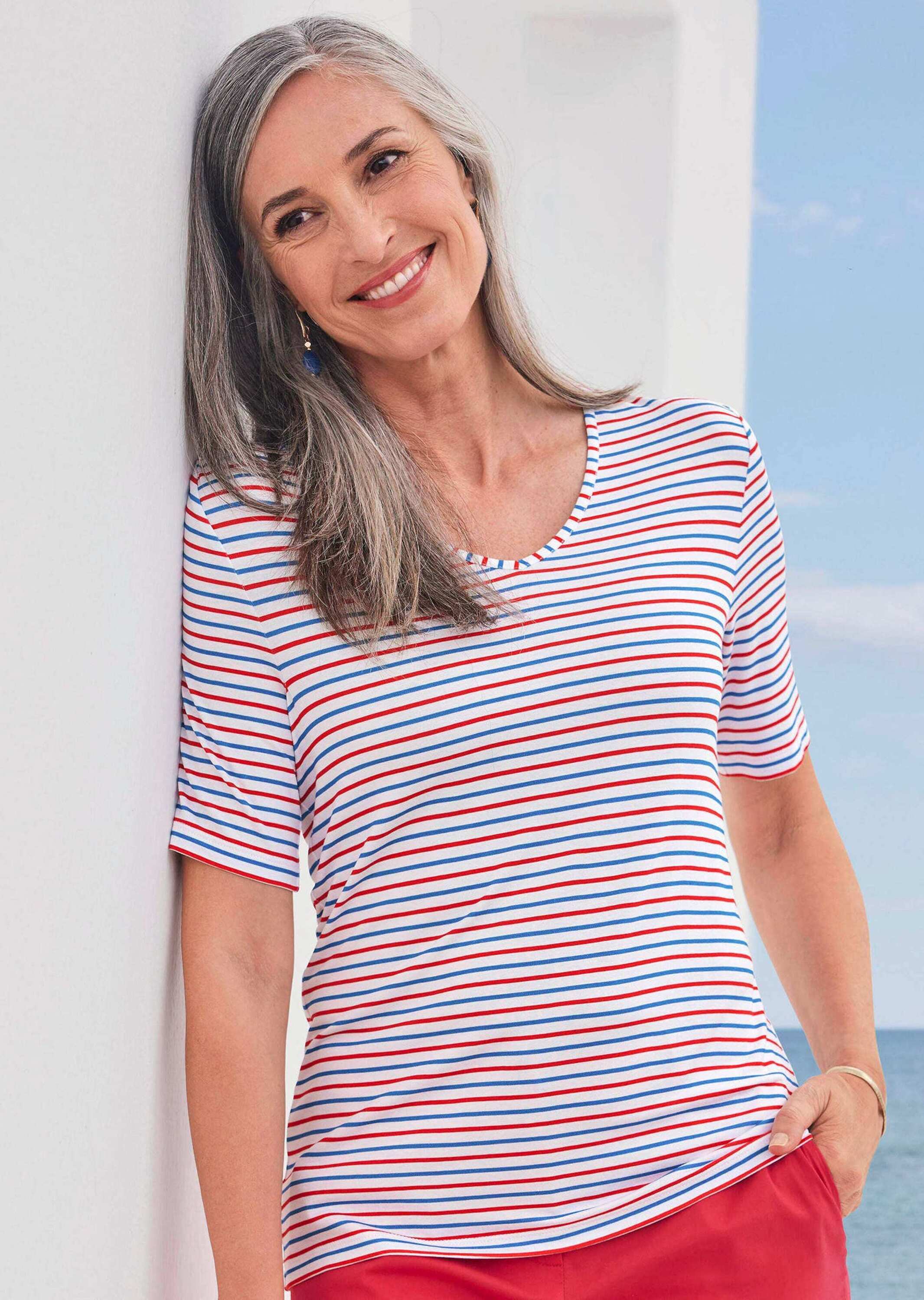 Thumbnail - GOLDNER Kurzarmshirt "Maritimer Streifenlook mit V-Ausschnitt"