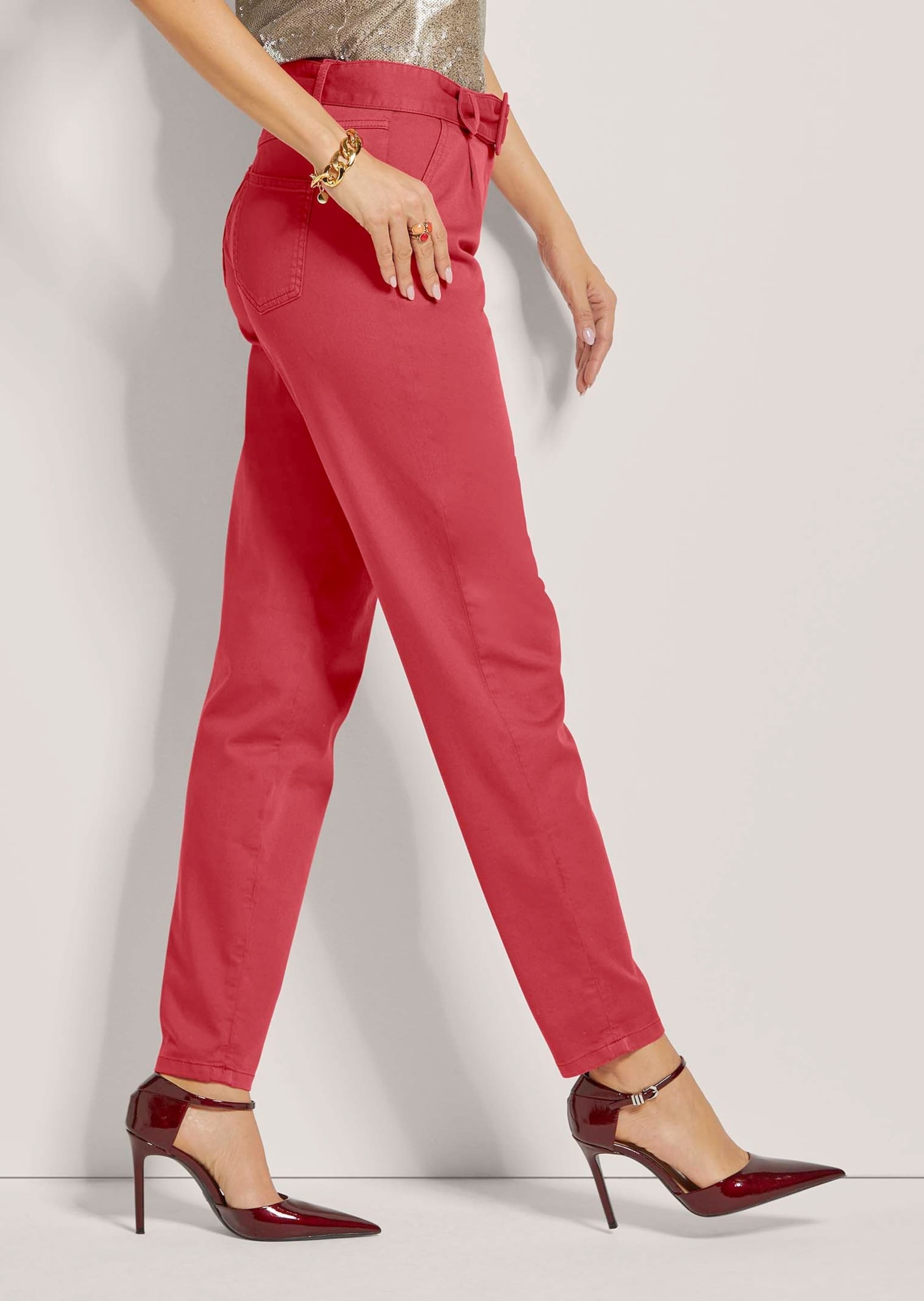 MADELEINE Regular-fit-Jeans »Hose Karotten-Jeans mit Bundfalten«