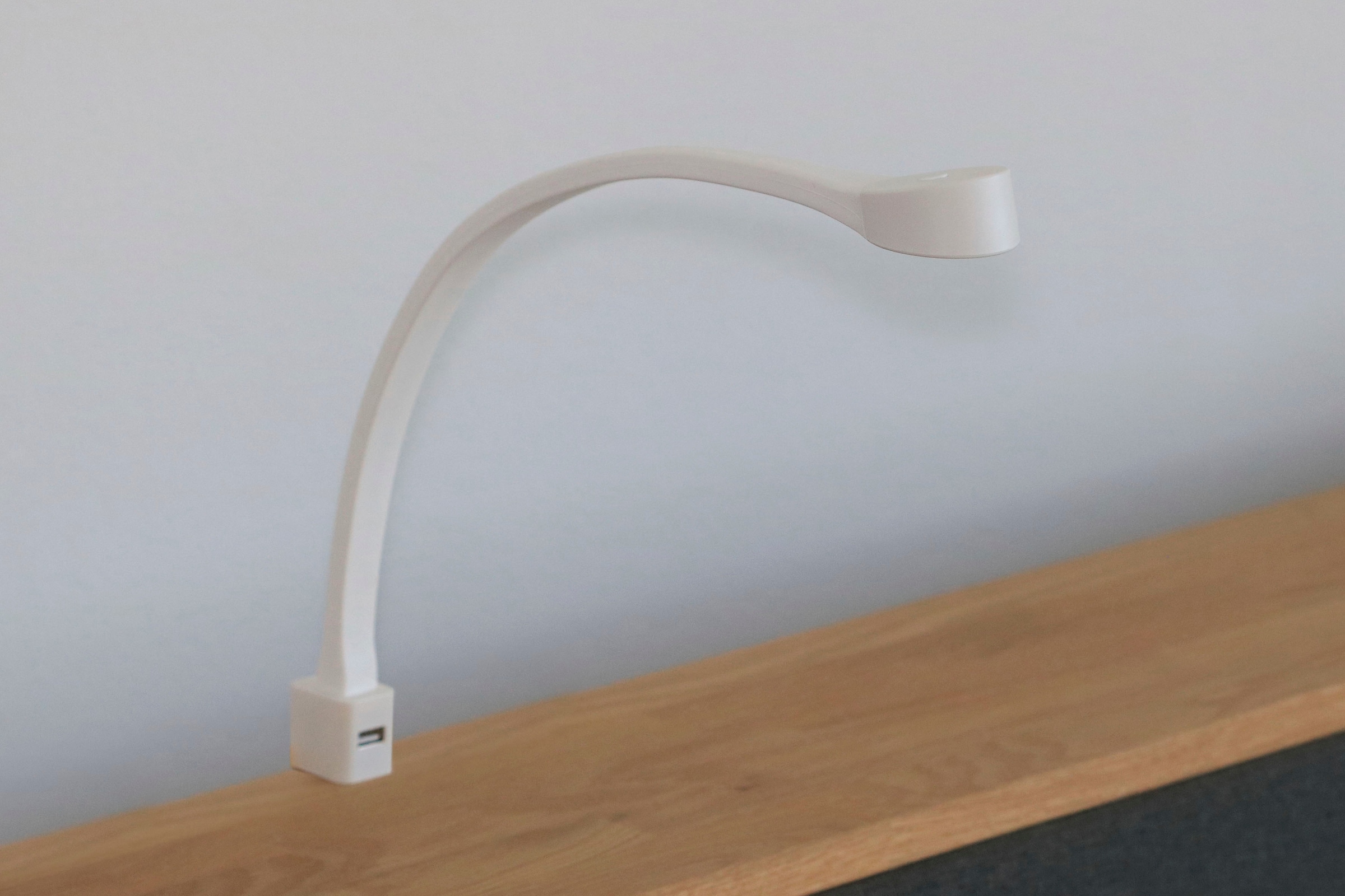 PLACES OF STYLE Boxspringbett »Vinton« aus Eiche, mit LED-Beleuchtung, verschiedene Härtegrade (auch H4)