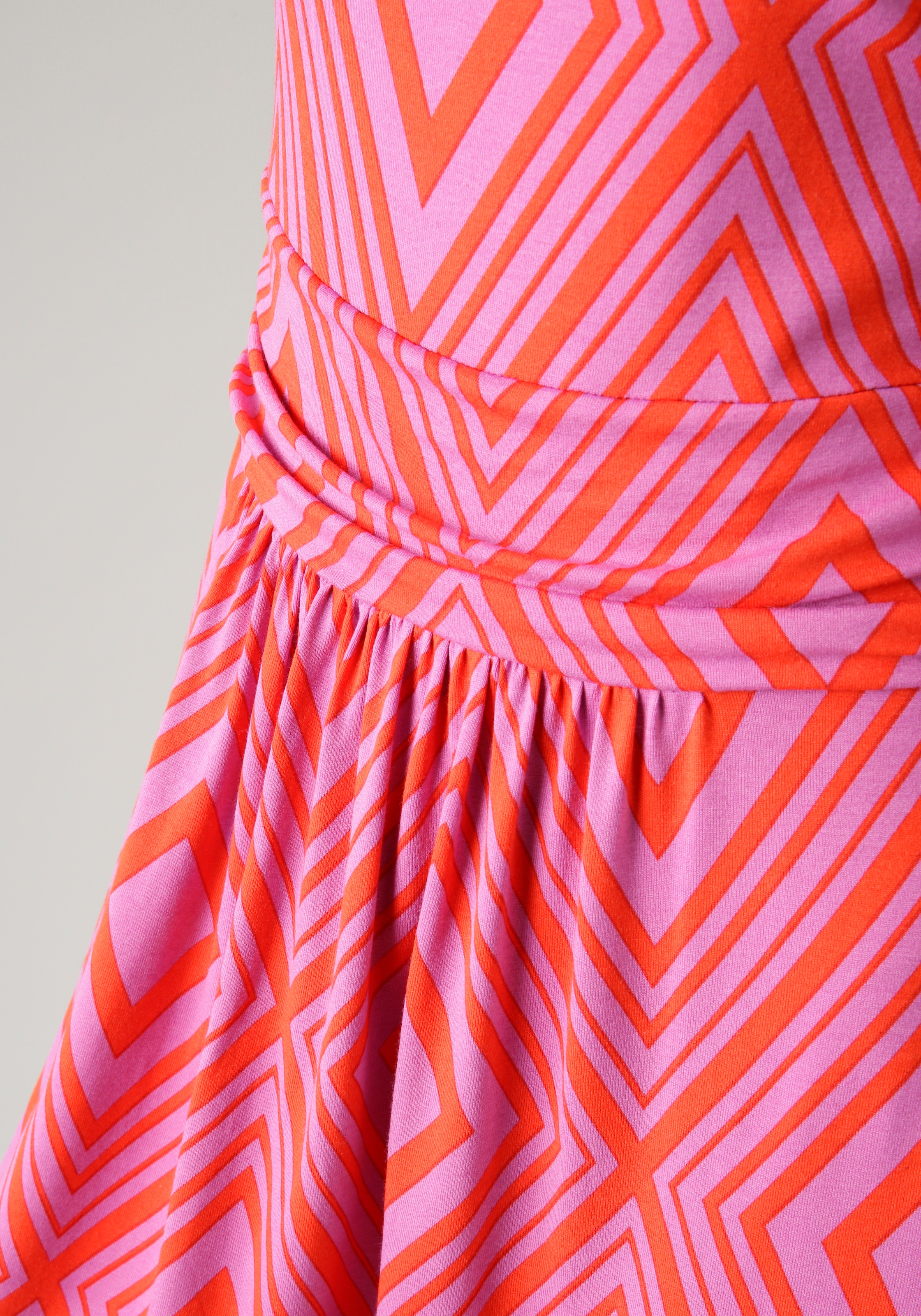 Aniston SELECTED Sommerkleid, mit aufgedruckten Rauten in Knallfarbe - NEUE KOLLEKTION