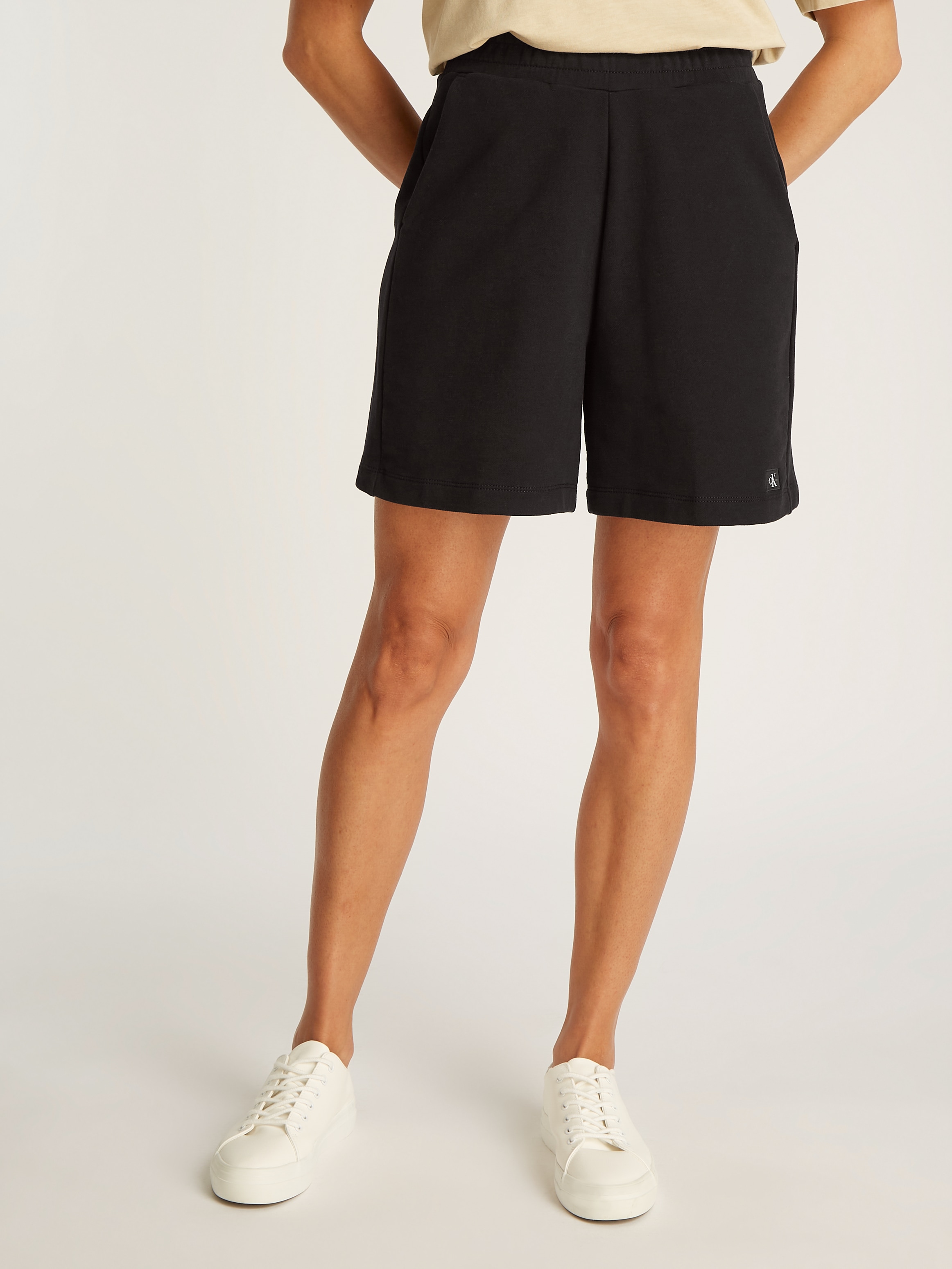 Calvin Klein Jeans Sweatshorts "WOVEN LABEL SHORTS", mit Logo günstig online kaufen