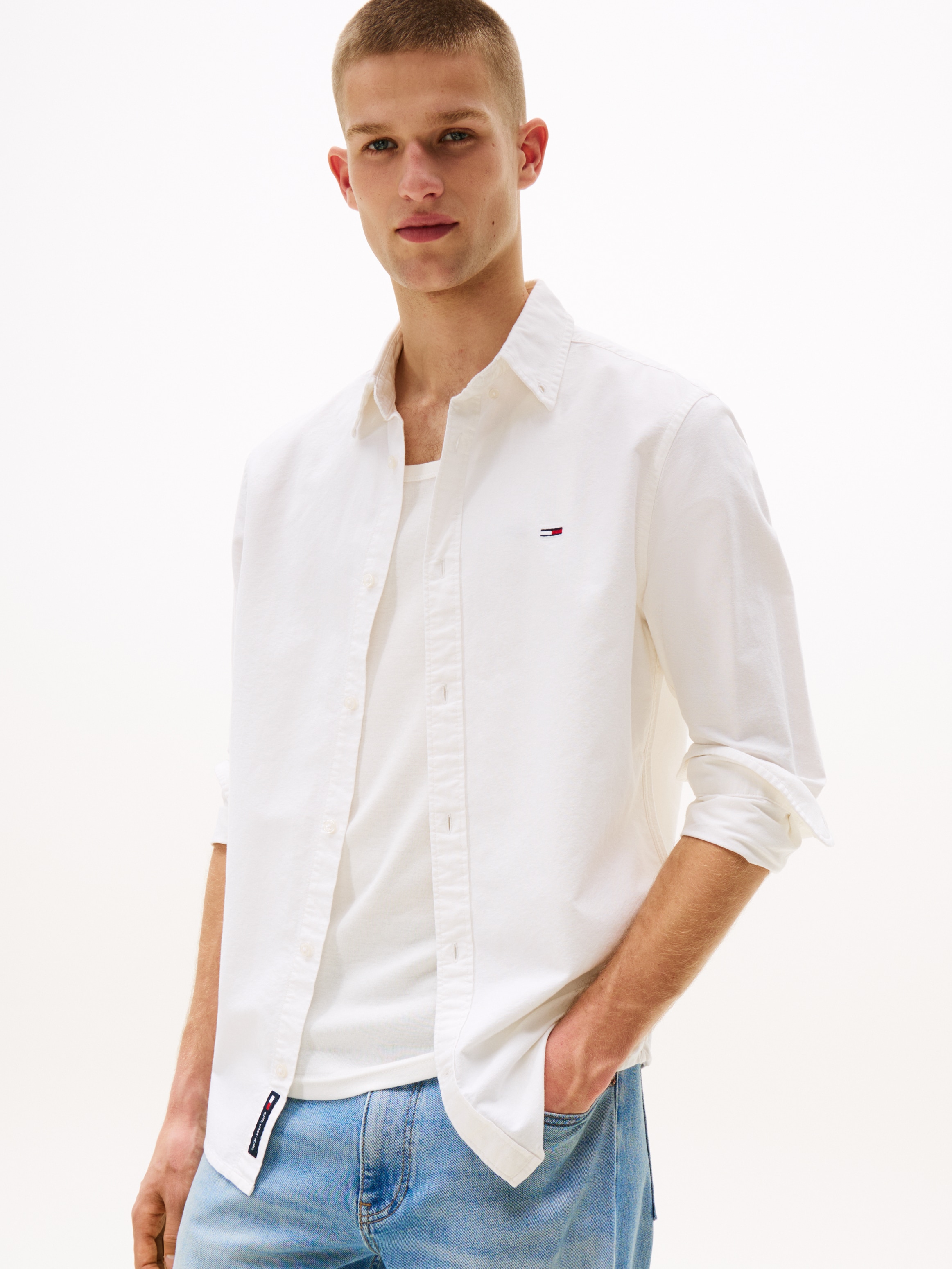 Tommy Jeans Langarmhemd »TJM REG OXFORD SHIRT EXT«, Mit Rundhalsausschnitt