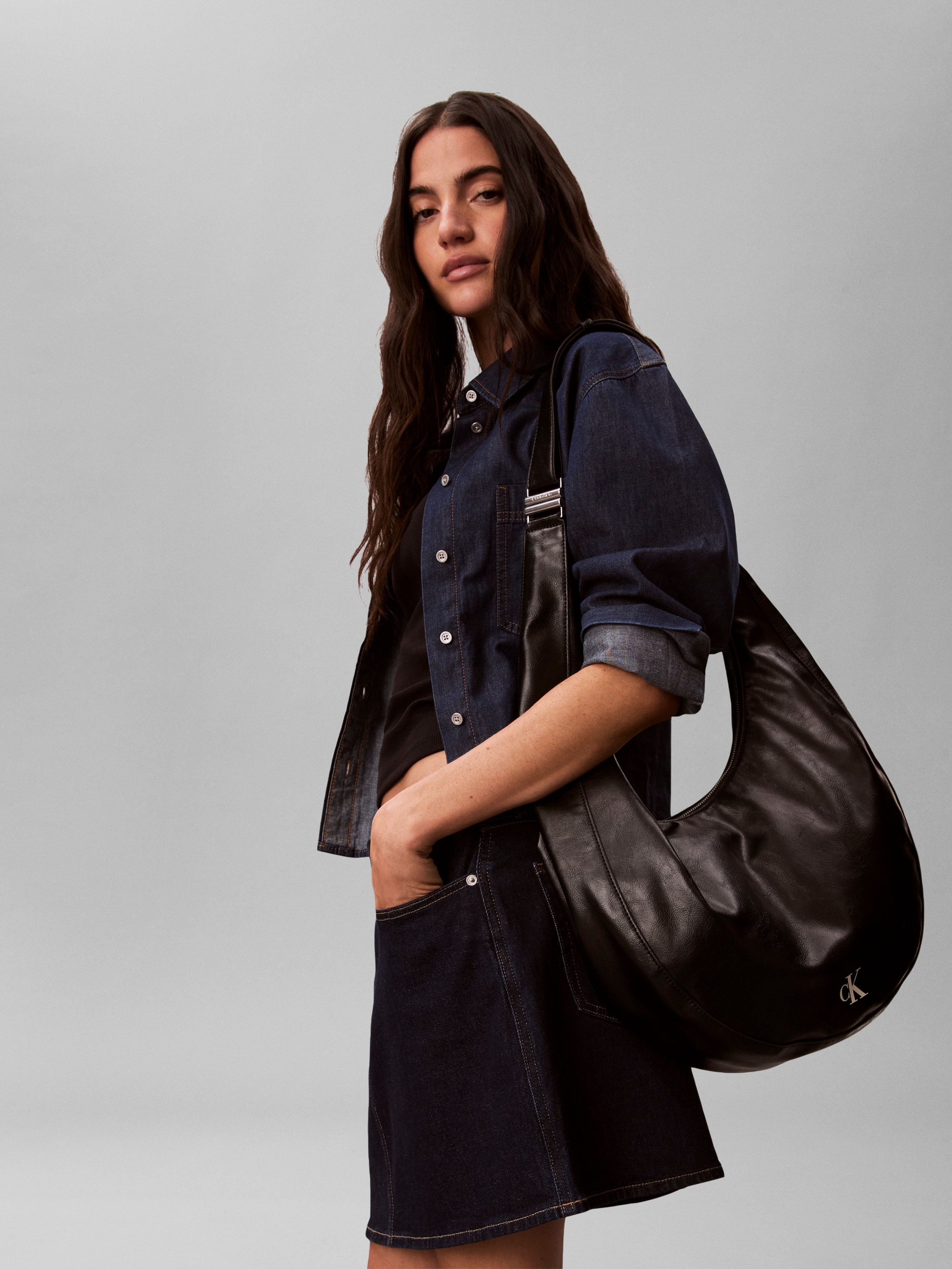 Calvin Klein Hobo "BUCKLE CONVERTIBLE HOBO BAG" Schultertasche, Umhängetasc günstig online kaufen