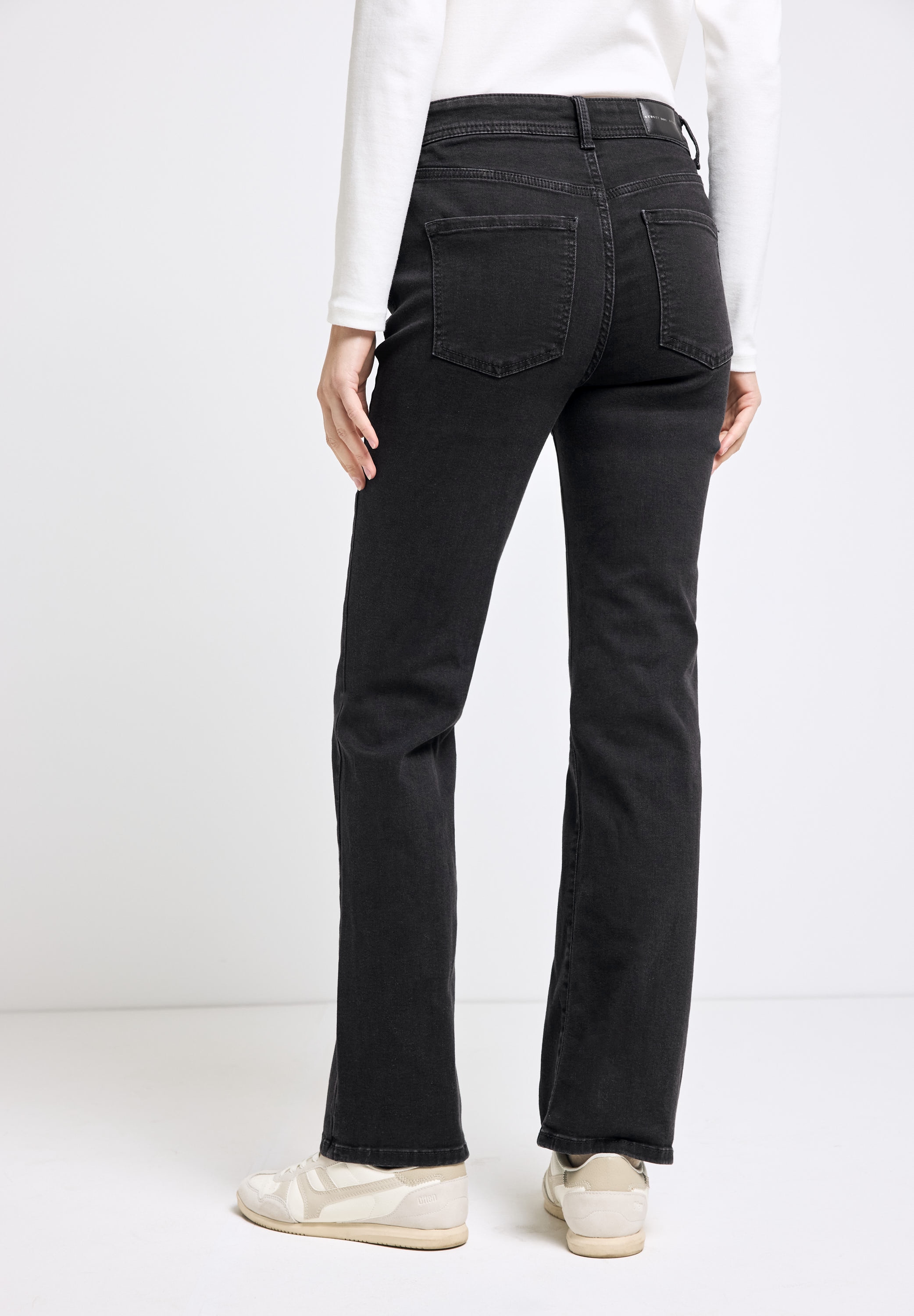 STREET ONE STUDIO Bootcut-Jeans aus Baumwolle mit Stretchanteil günstig online kaufen