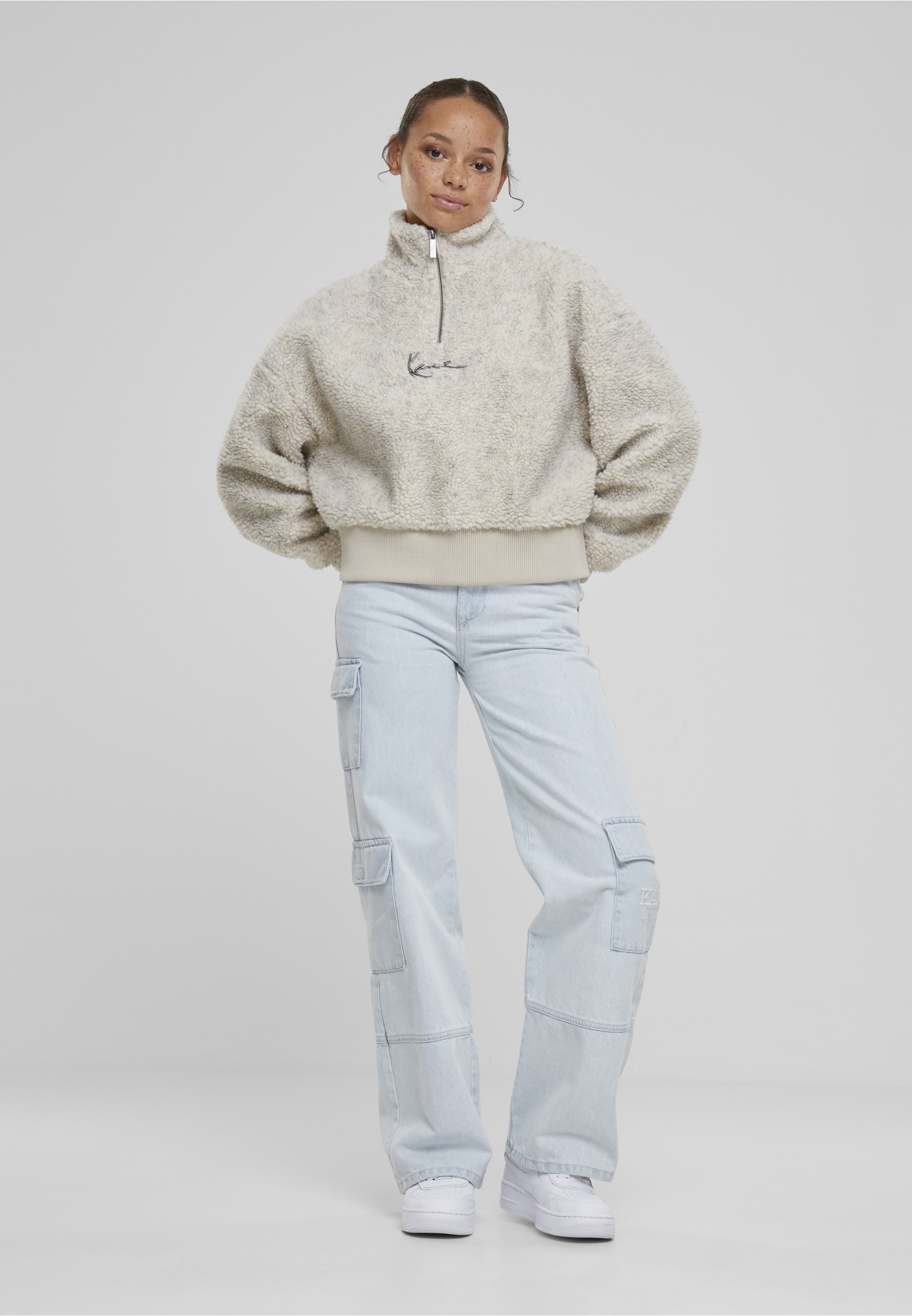 Karl Kani Sweater »Karl Kani Damen KW233-043-1 KK Metal Signature Teddy Troyer«

