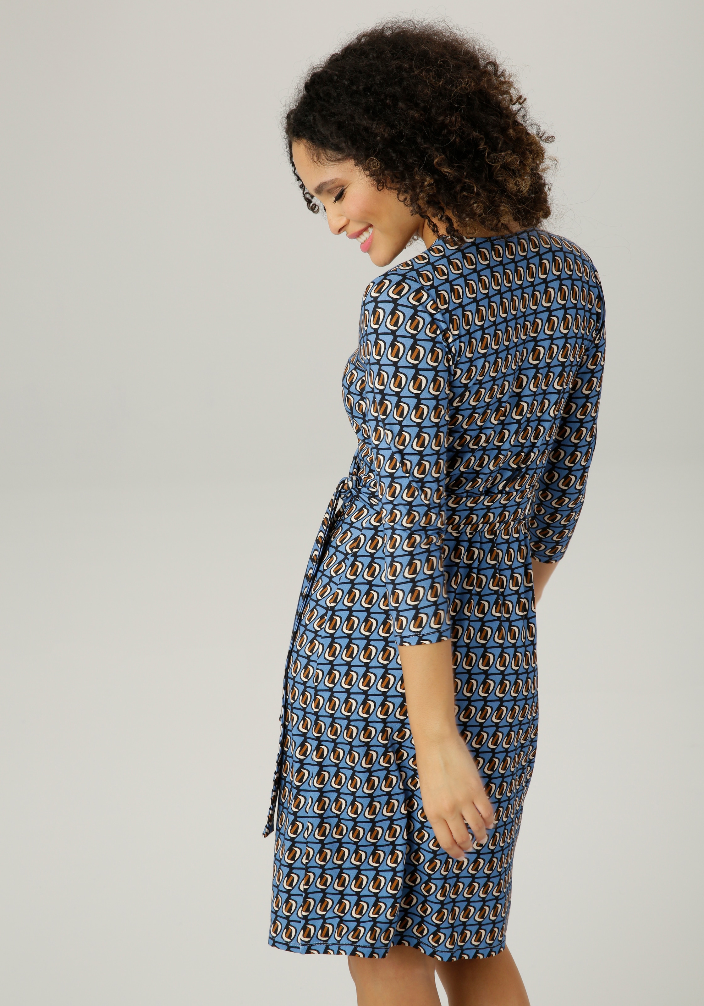 | Wickeloptik für kaufen Aniston BAUR in Jerseykleid, mit SELECTED Ausschnitt