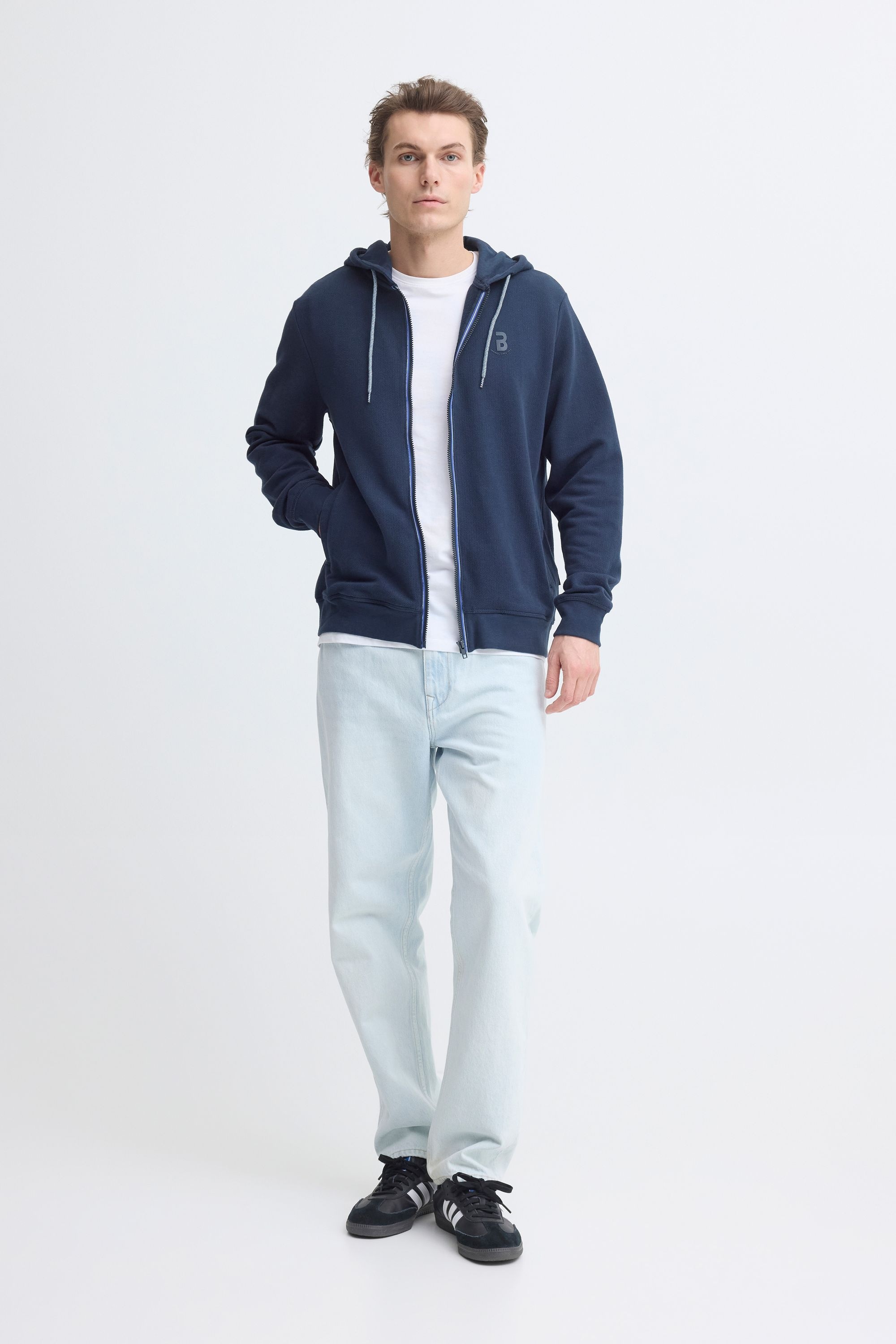 Blend Kapuzenpullover »BHJuma« Moderne Kapuzensweatjacke mit kontrastfarbenem Reißverschluss