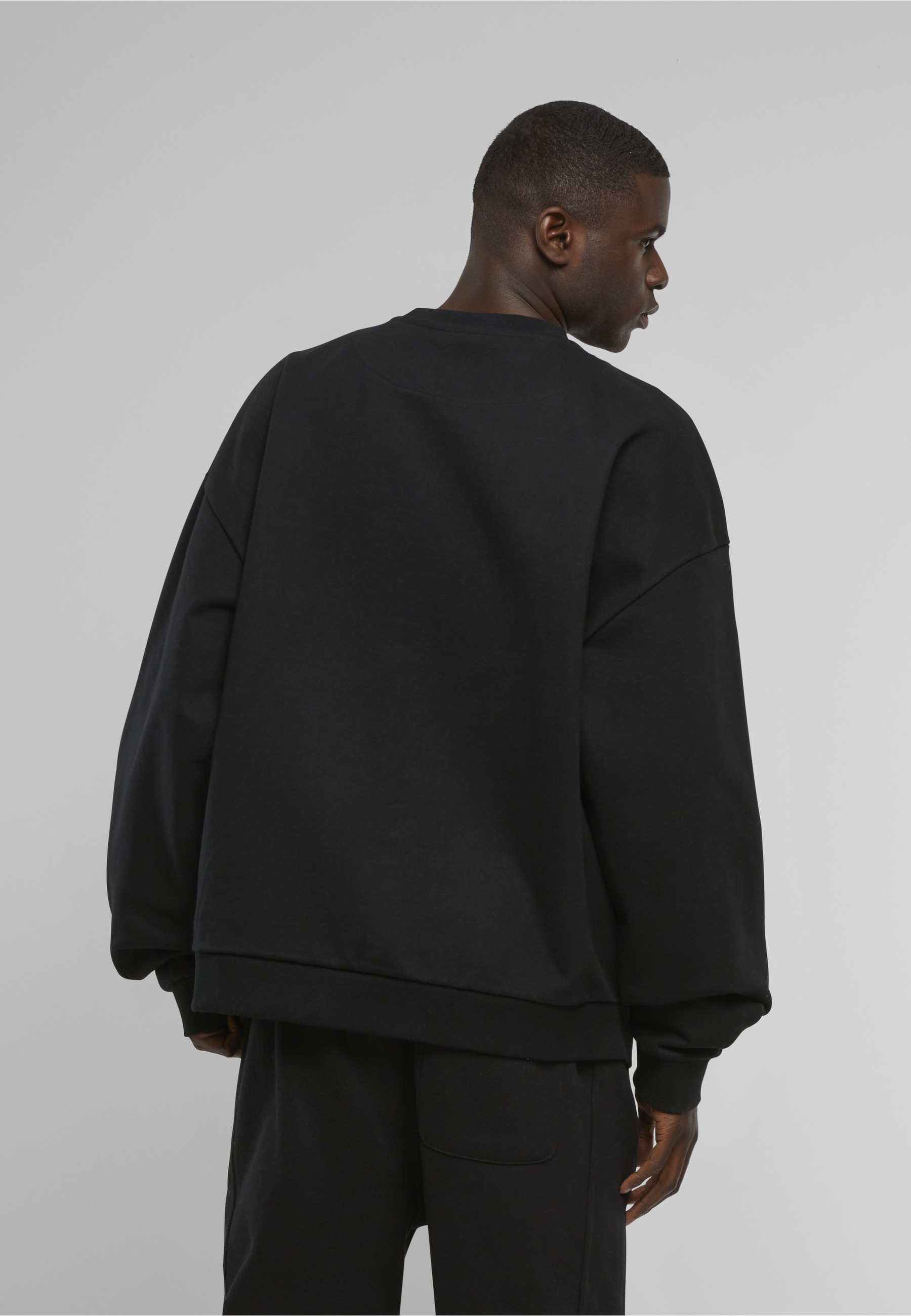 Upscale by Mister Tee Sweatshirt »Upscale by Mister Tee Memory Lane Oversize Crewneck«
