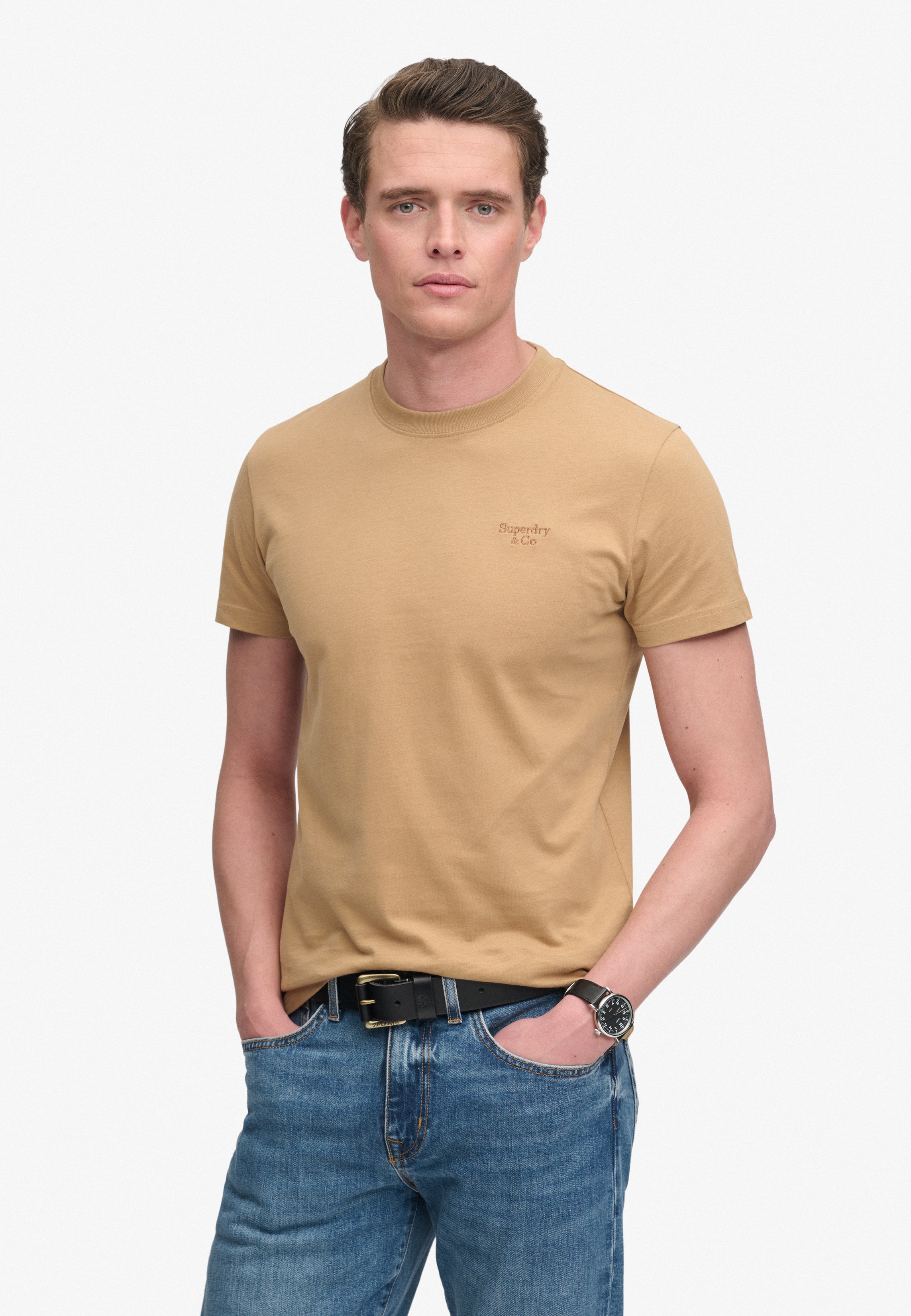 Superdry Rundhalsshirt "ESSENTIAL SERIF LOGO EMB TEE" Baumwolle, regular fit