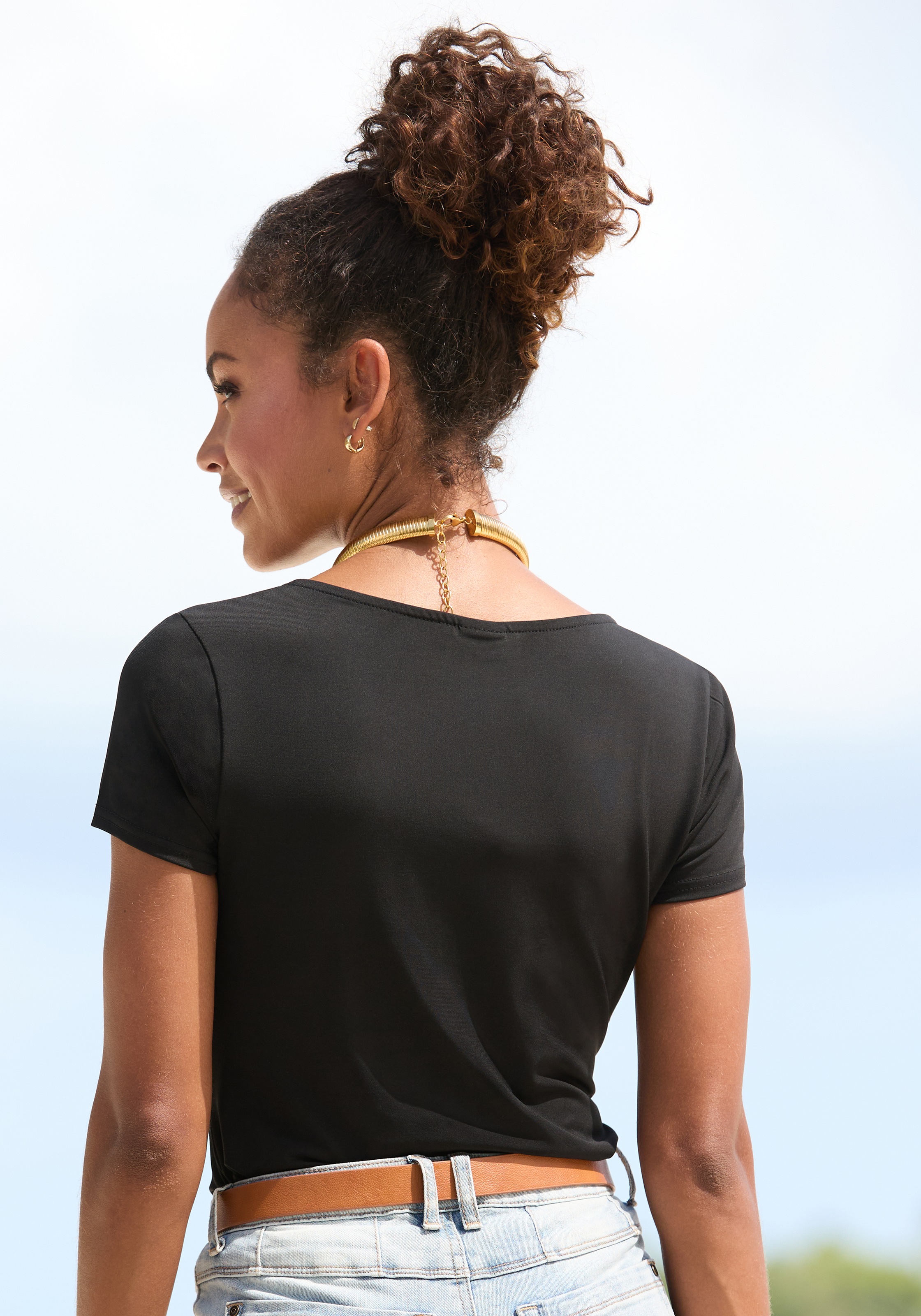 Thumbnail - LASCANA T-Shirt, aus bügelfreiem Material, elegantes Kurzarmshirt, doppellagig