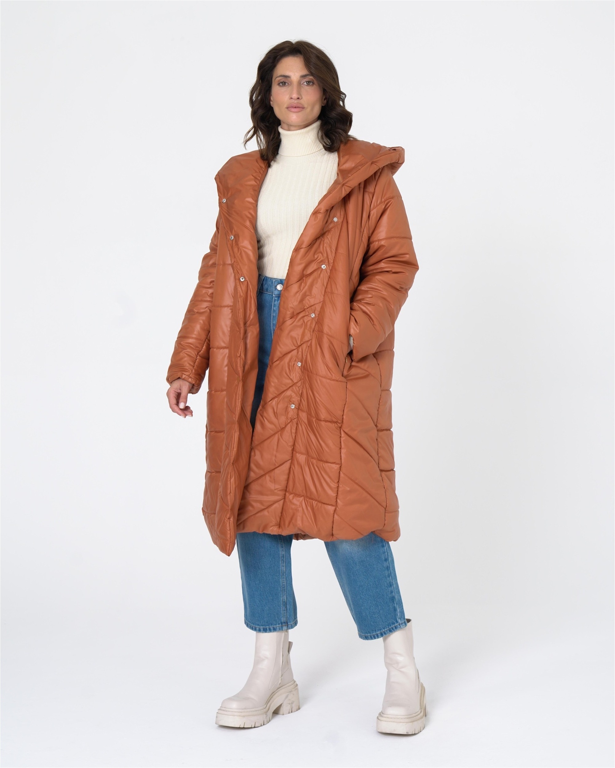 freshlions Steppmantel »Eva«, im schimmernden Design