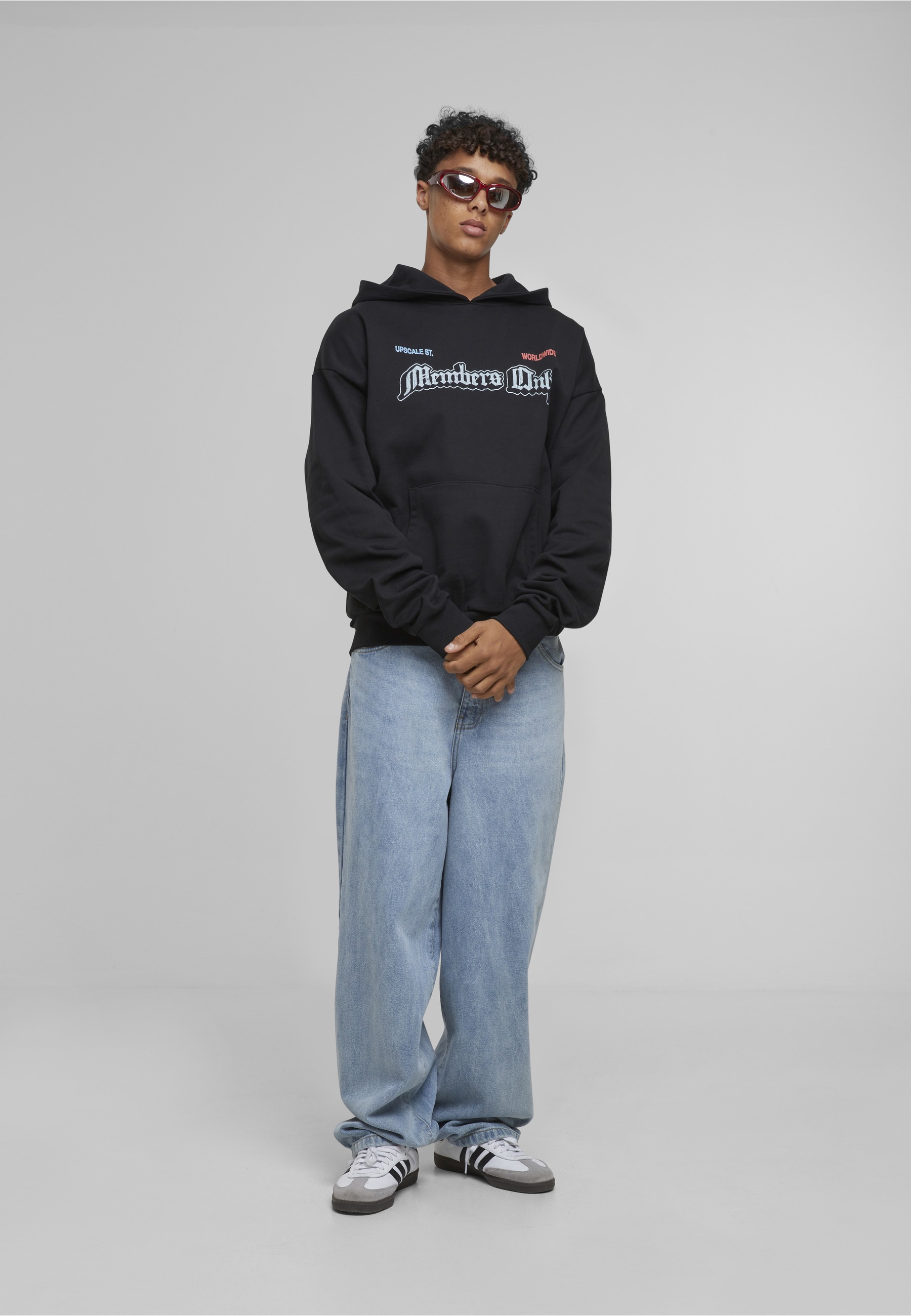 Upscale by Mister Tee Kapuzenpullover »Upscale by Mister Tee Only Members Oversize Hoody« 1 Stk.