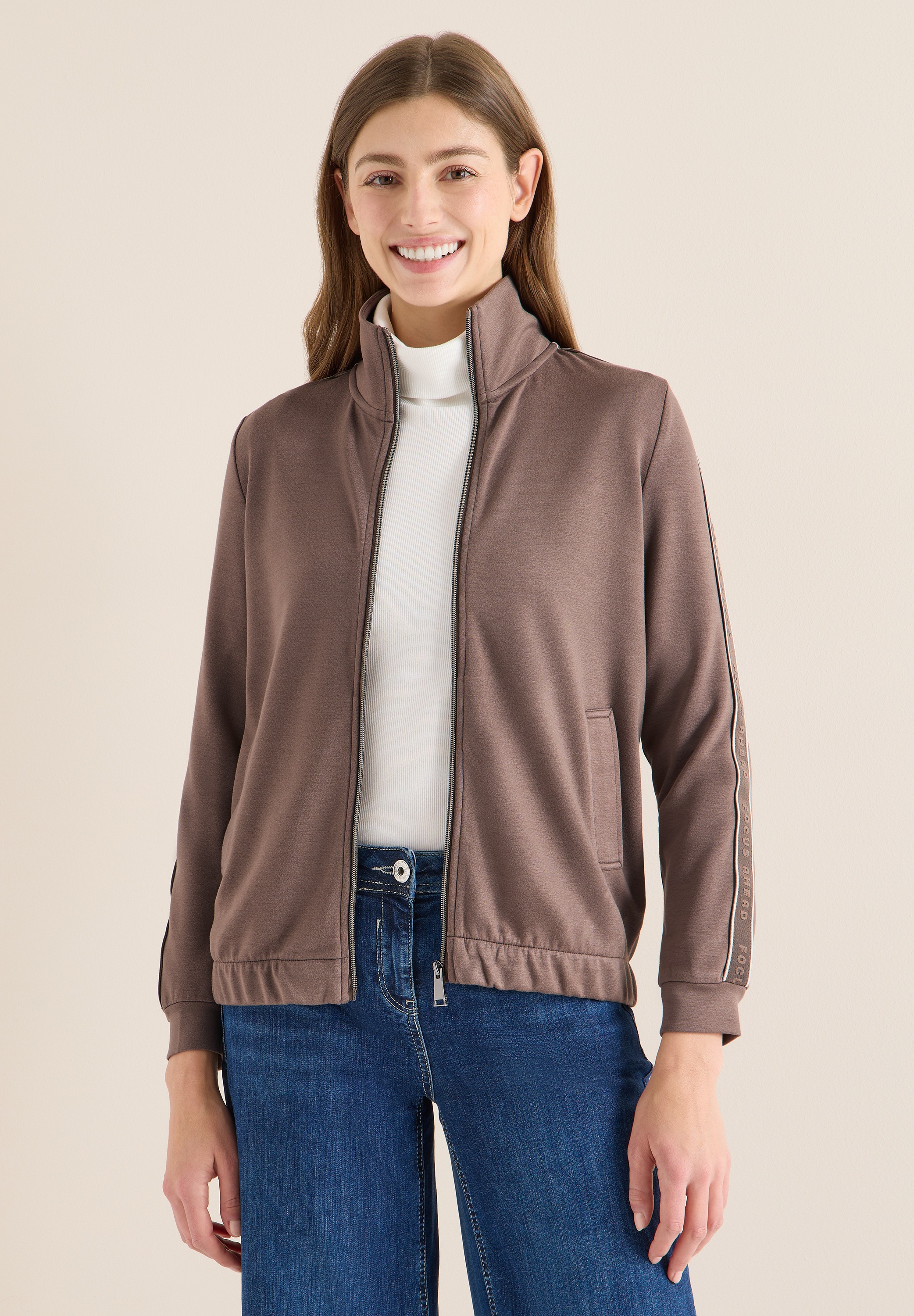 Sweatjacke CECIL, Damen, Gr. L (42), urban taupe, Sweatware, 50% Polyester, 46% Viskose, 4% Elasthan, unifarben, normal normal, hoch geschlossener Ausschnitt, Bündchen, Sweatjacken Sweatjacke, mit Tape Detail am Ärmel