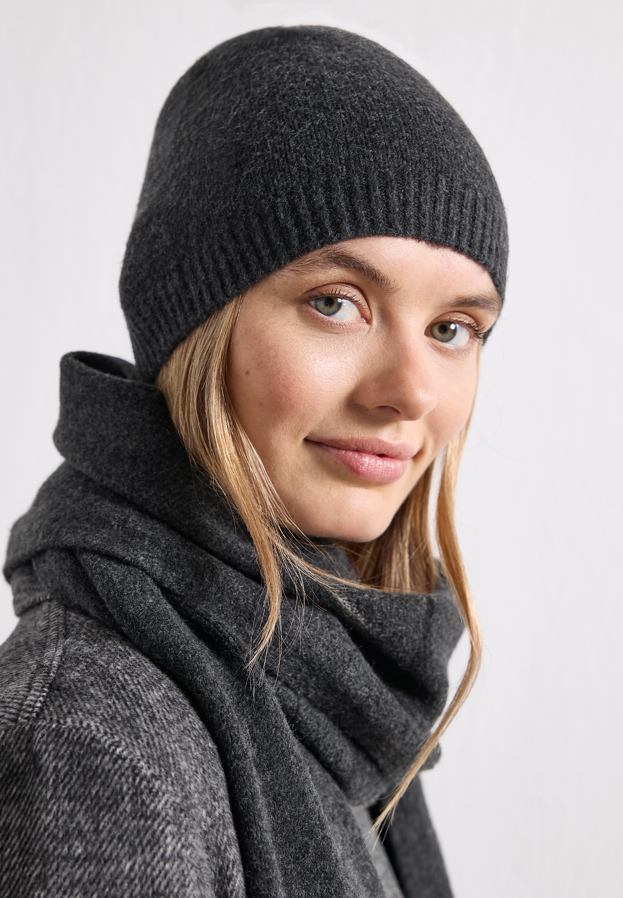STREET ONE Strickmütze aus Feinstrick