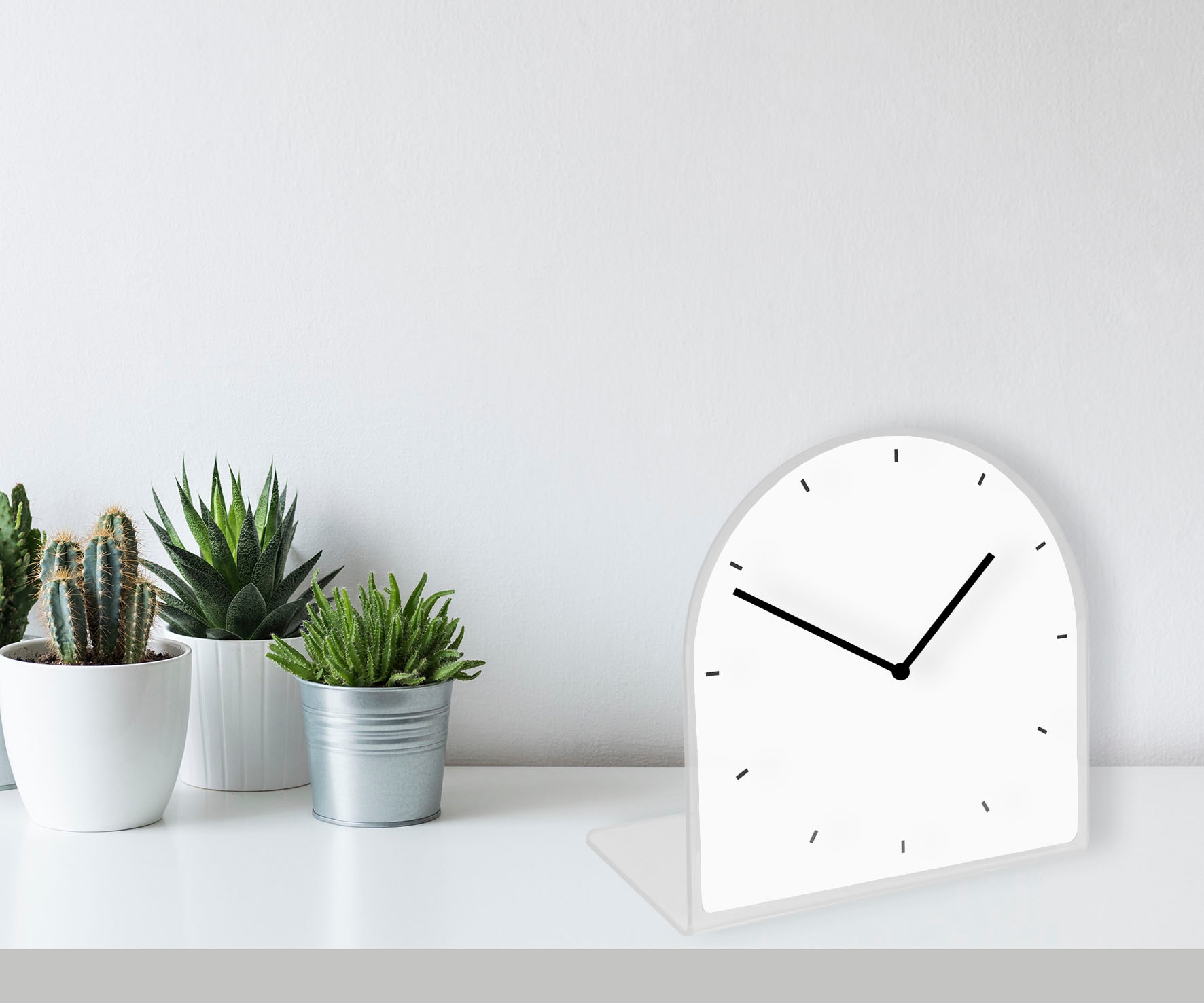 Tischuhr QUEENCE, weiß, Tischuhren, "Helene", Tisch, Uhr, modern, geräuschlos