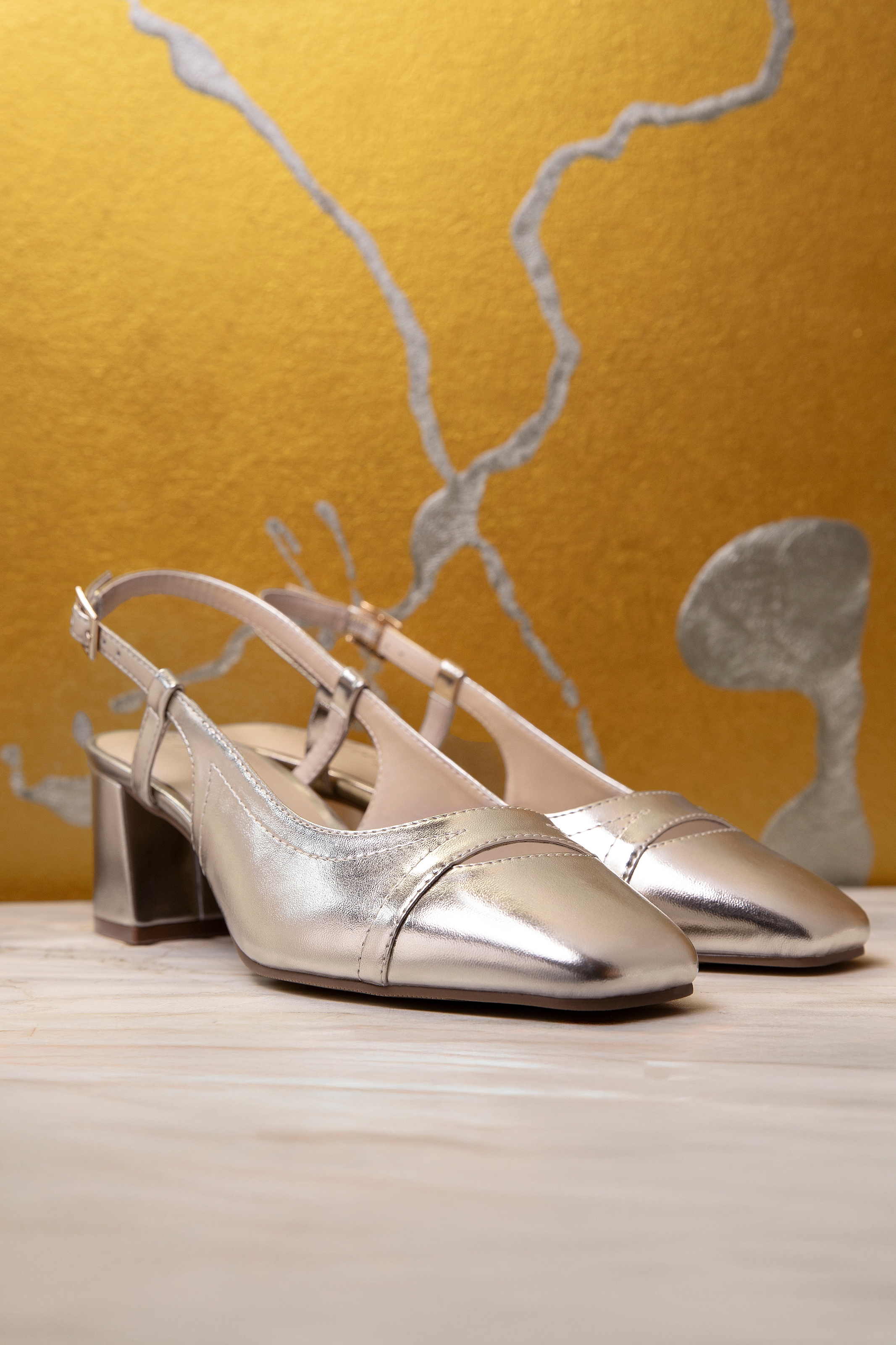 Aniston SHOES Riemchensandalette  Sommerschuh, Riemchensandalette - neue KOLLEKTION