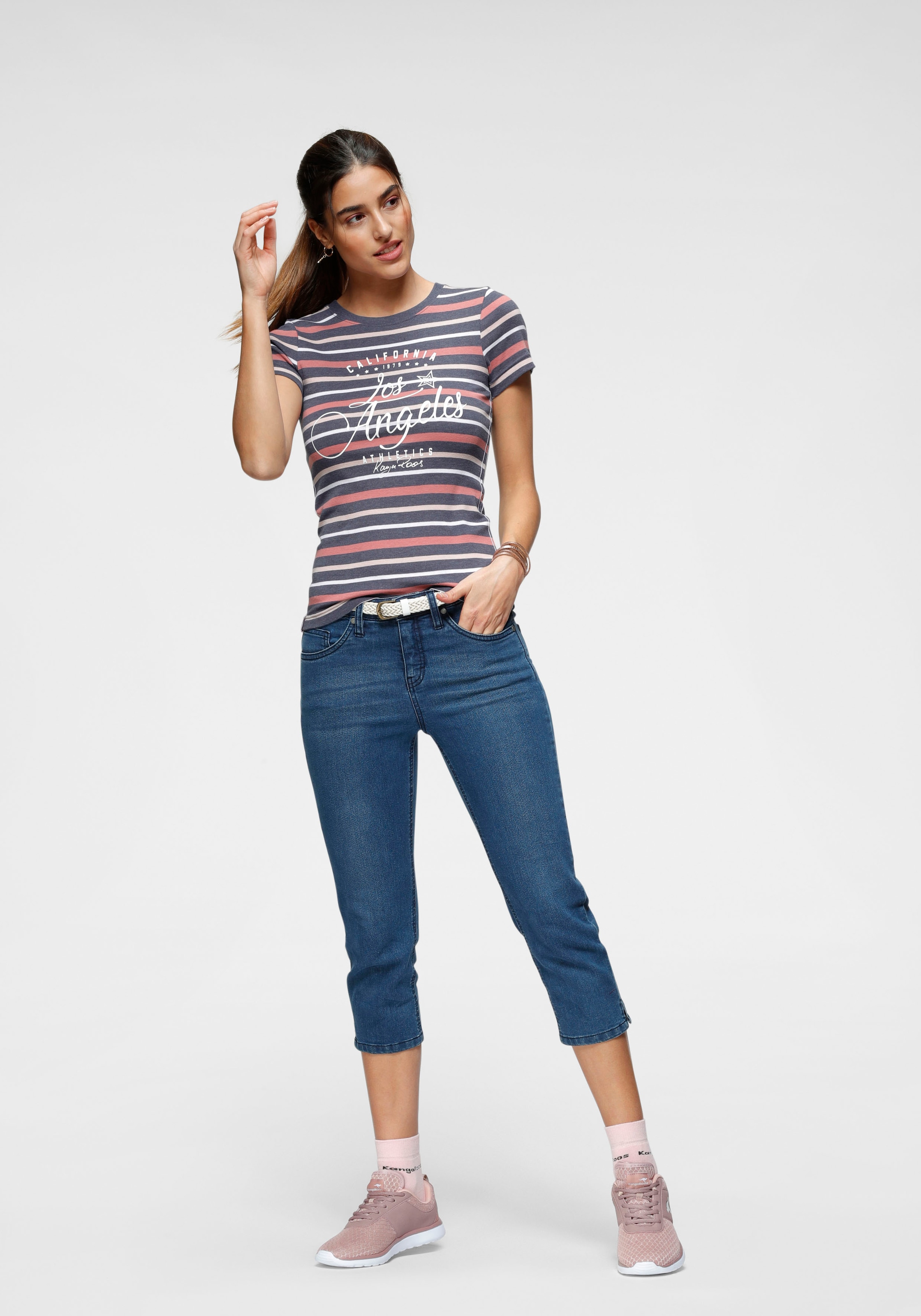 KangaROOS T-Shirt, kurzärmelig, sehr figurbetont, aus Baumwolle und Polyester
