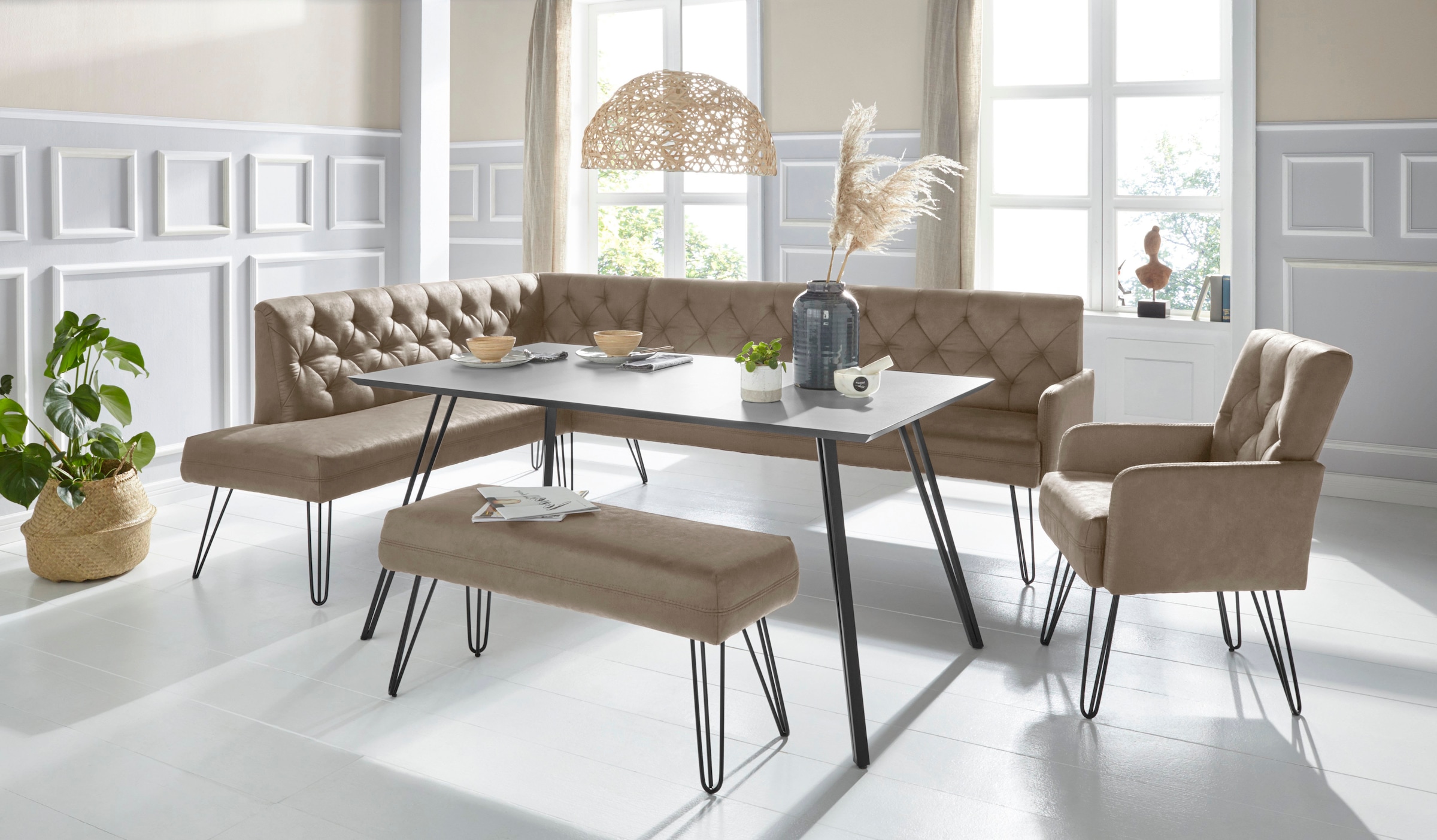 exxpo - sofa fashion Eckbank »Doppio, Chesterfield Optik, komfortabel und bequem, hohe Designfüße«, Frei im Raum stellbar