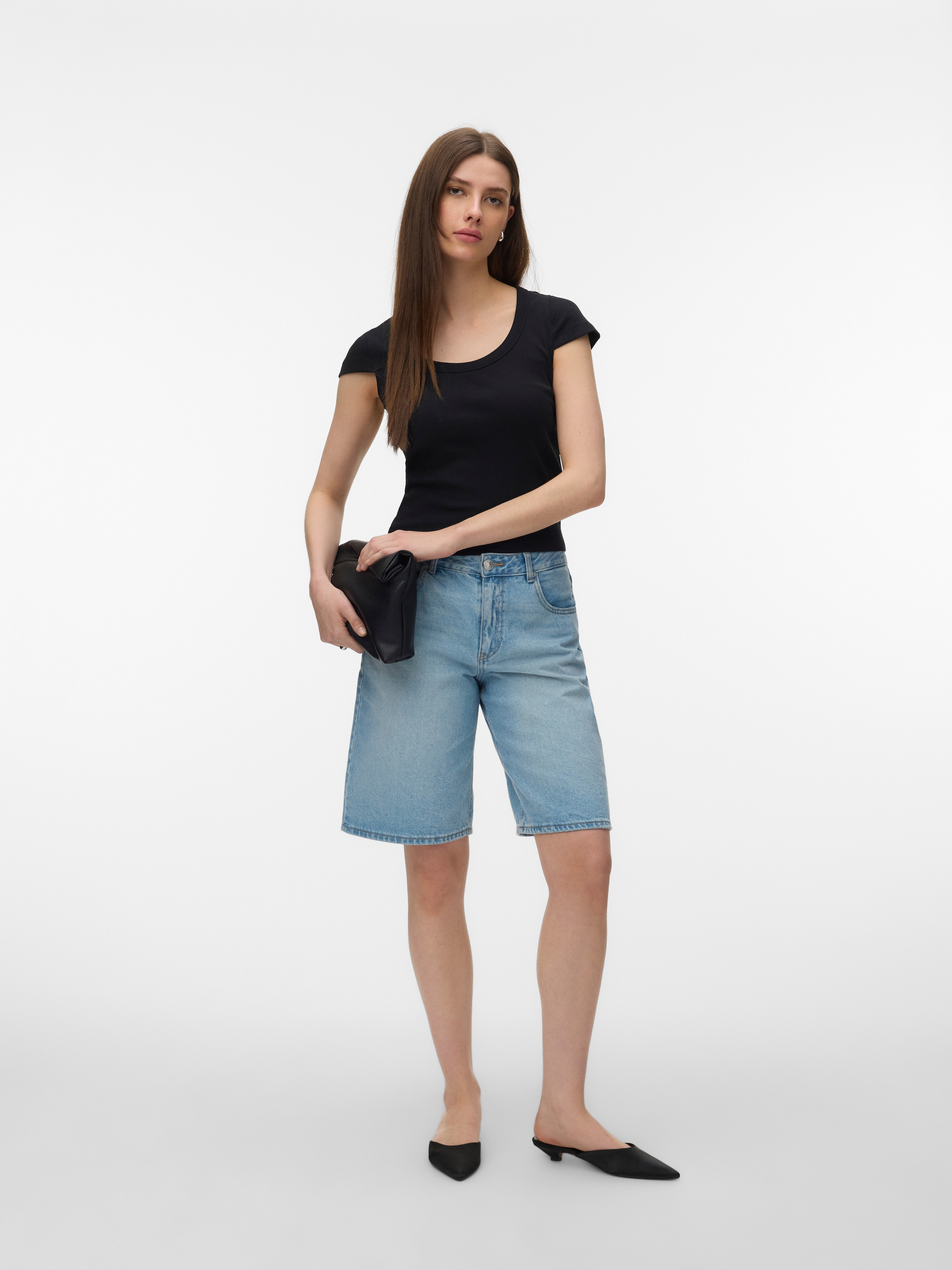 Vero Moda Kurzarmshirt »VMCHLOE CS SHORT U-NECK NOOS« Baumwollmischung