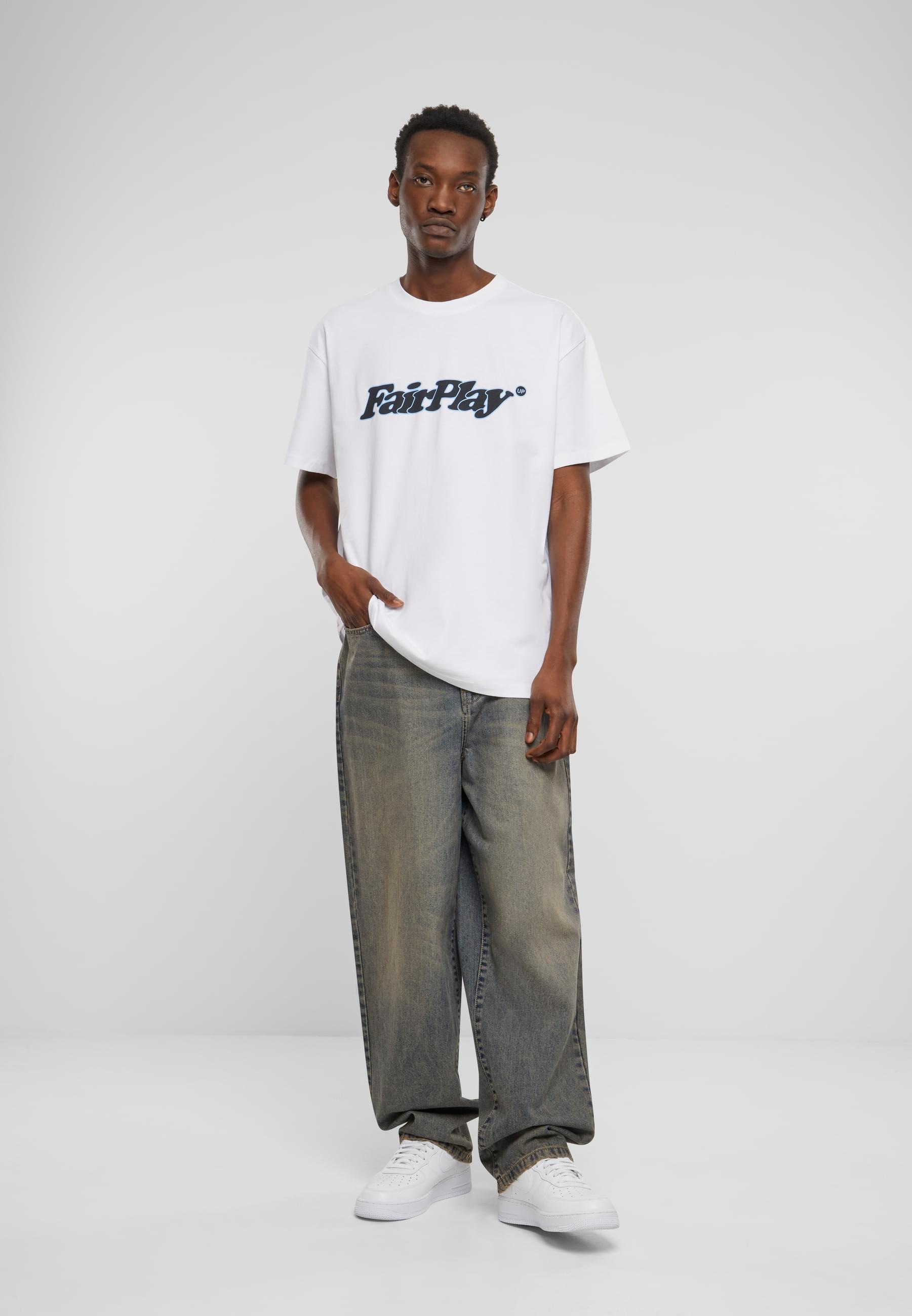 Upscale by Mister Tee T-Shirt »Upscale by Mister Tee Herren PlayFair Heavy Oversize Tee«, (1 tlg.)