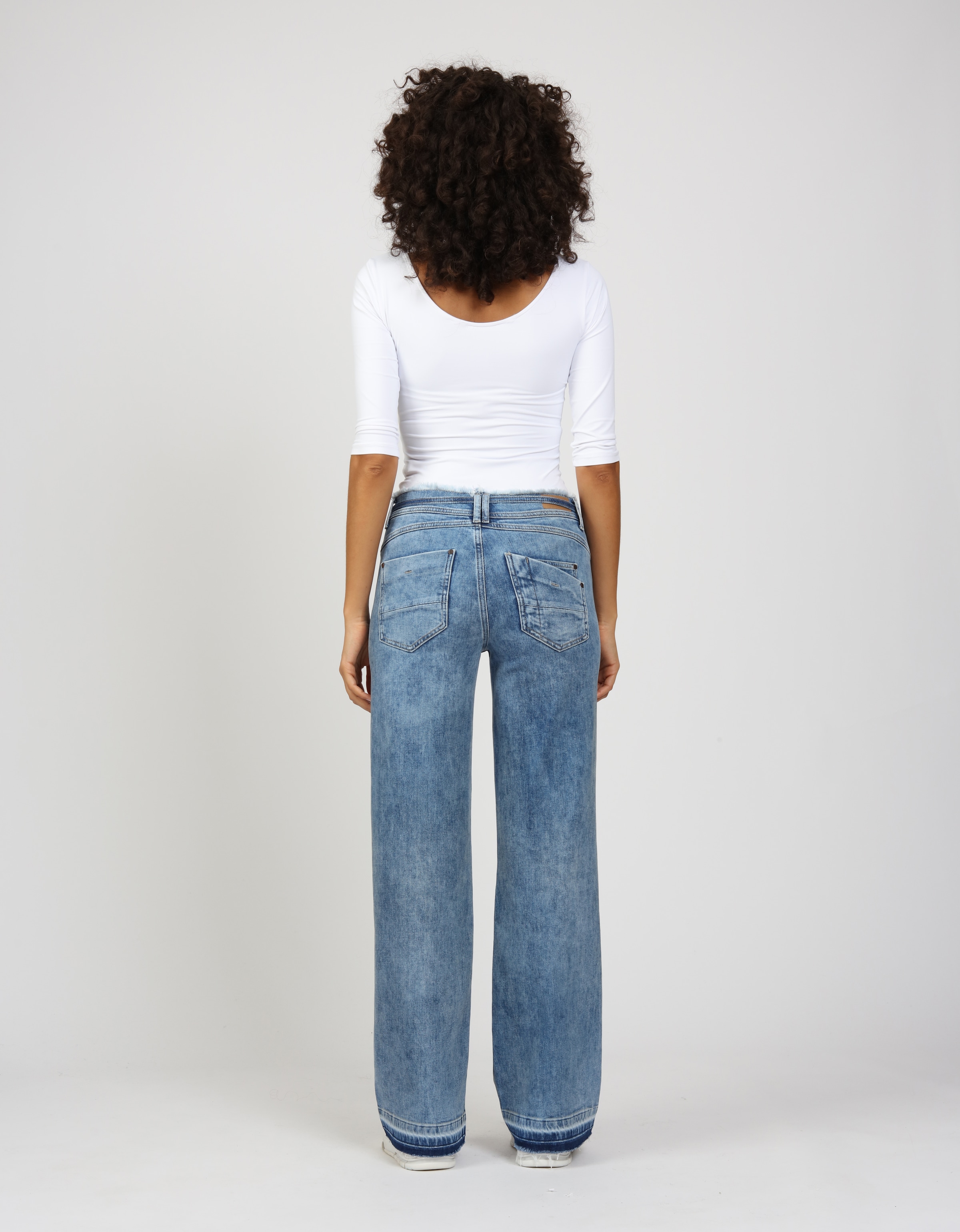 GANG Weite Jeans »94AMELIE WIDE FIT«, mit Fransen an Saum und Bündchen