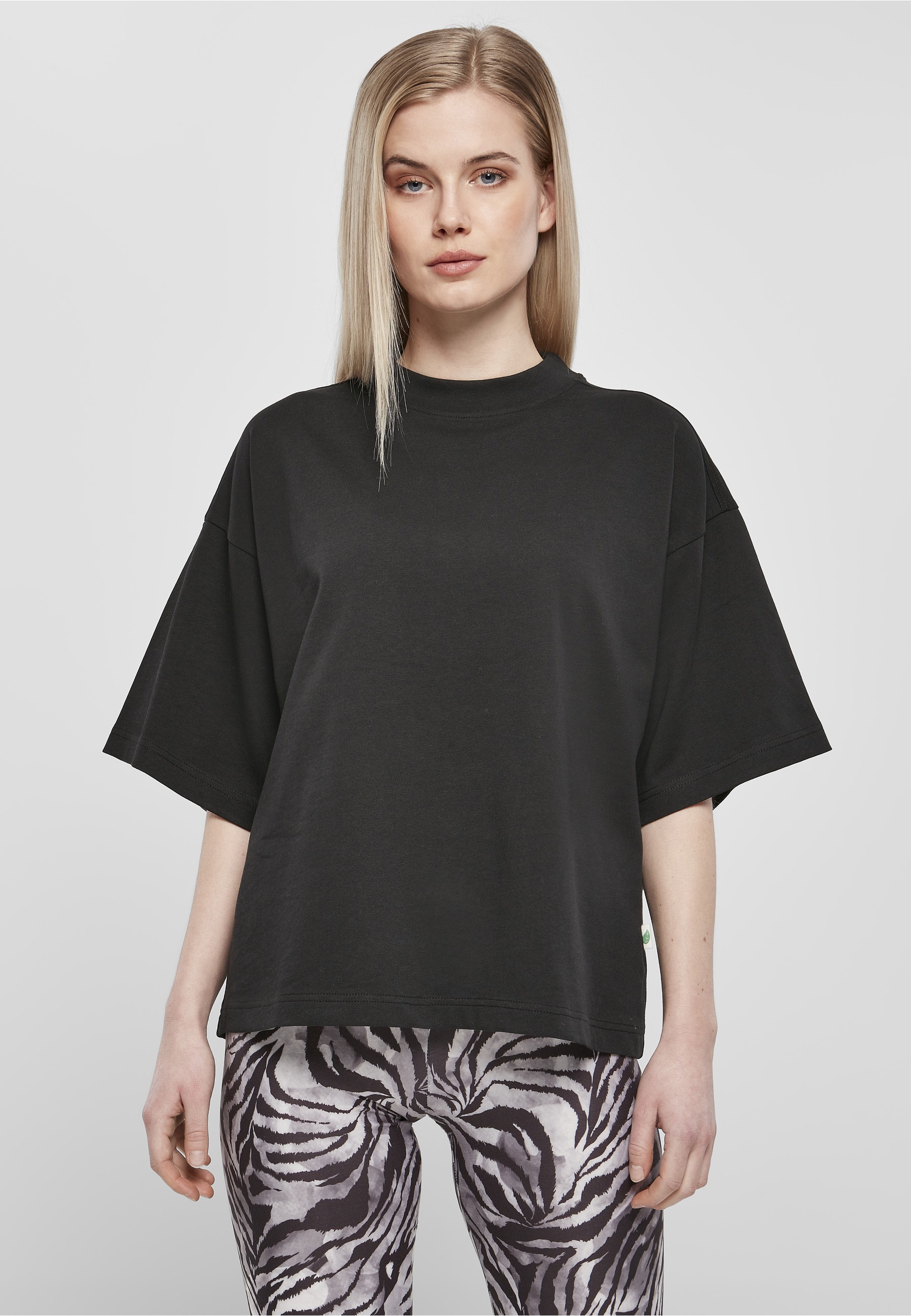 URBAN CLASSICS Kurzarmshirt »Urban Classics Damen Ladies Organic Heavy Tee« 1 Stk.