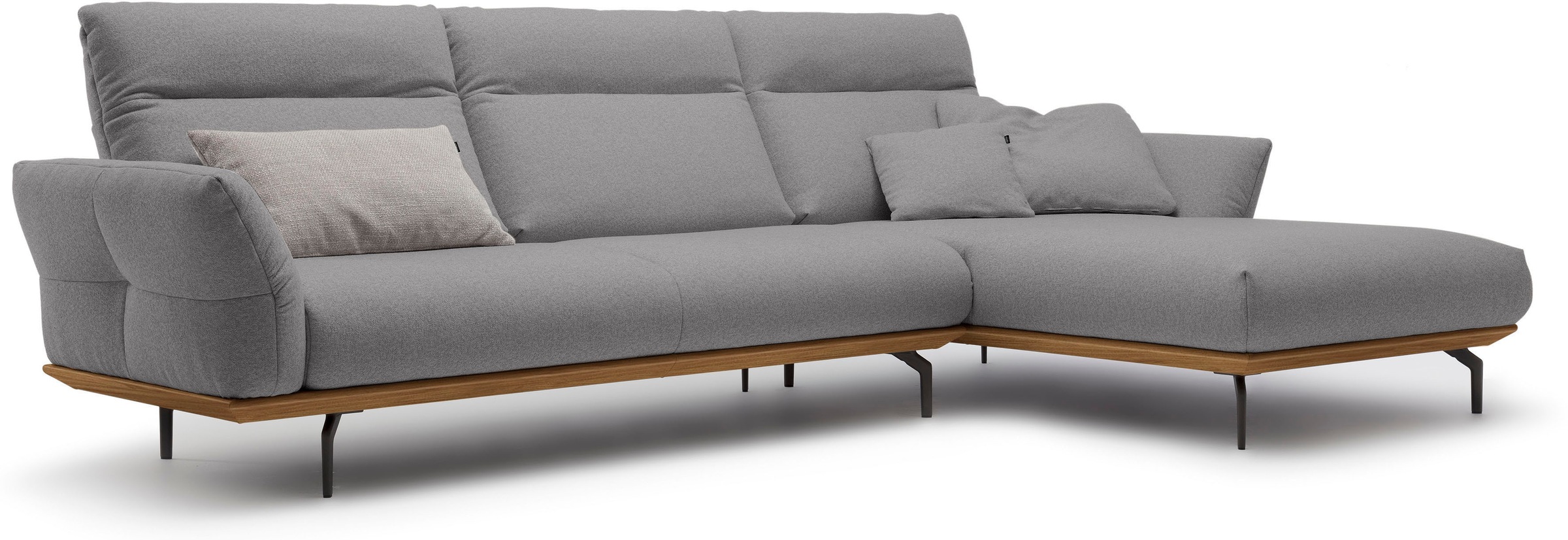 Creation BY ROLF BENZ Ecksofa »CR.460«, Sockel in Nussbaum, Winkelfüße in Umbragrau, Breite 318 cm