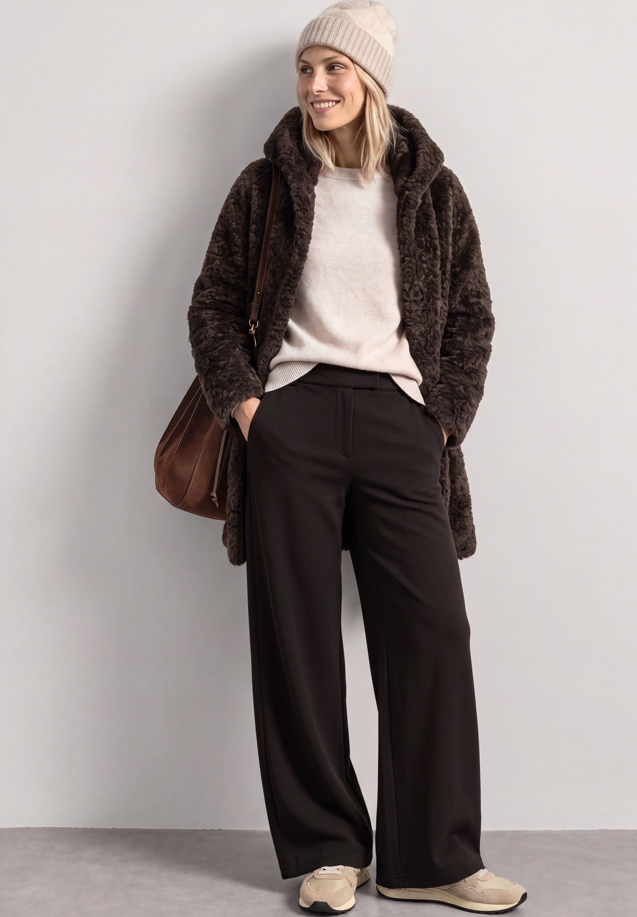 STREET ONE Fleecejacke mit Kapuze Plüschmantel mit Reißverschluss und Kapuze