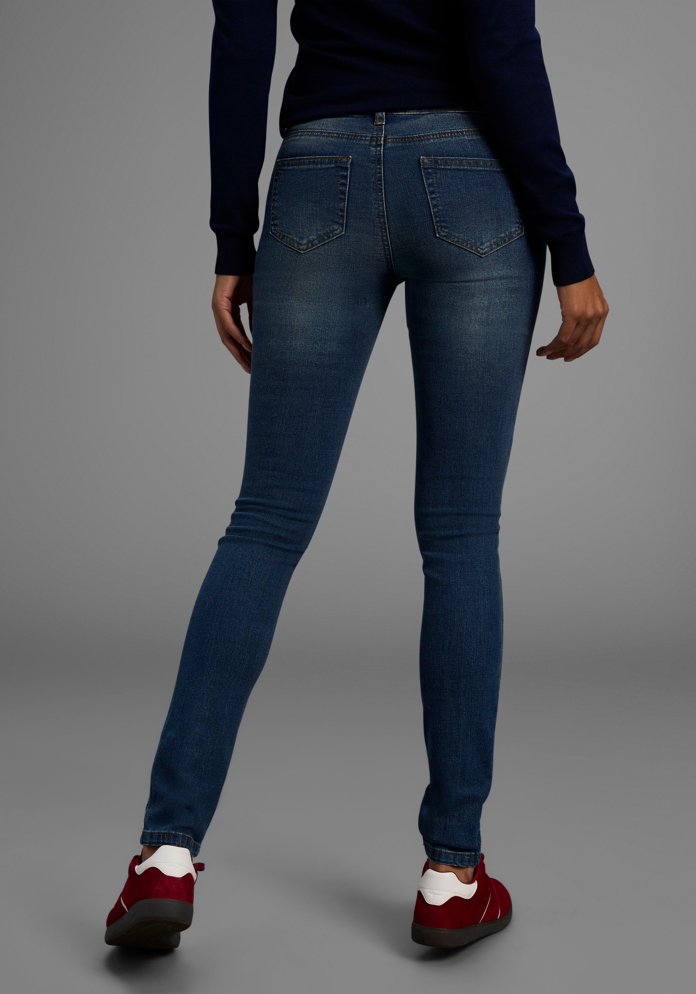 Arizona Skinny-fit-Jeans "mit Keileinsätzen", extra-enger Beinschnitt, nied günstig online kaufen