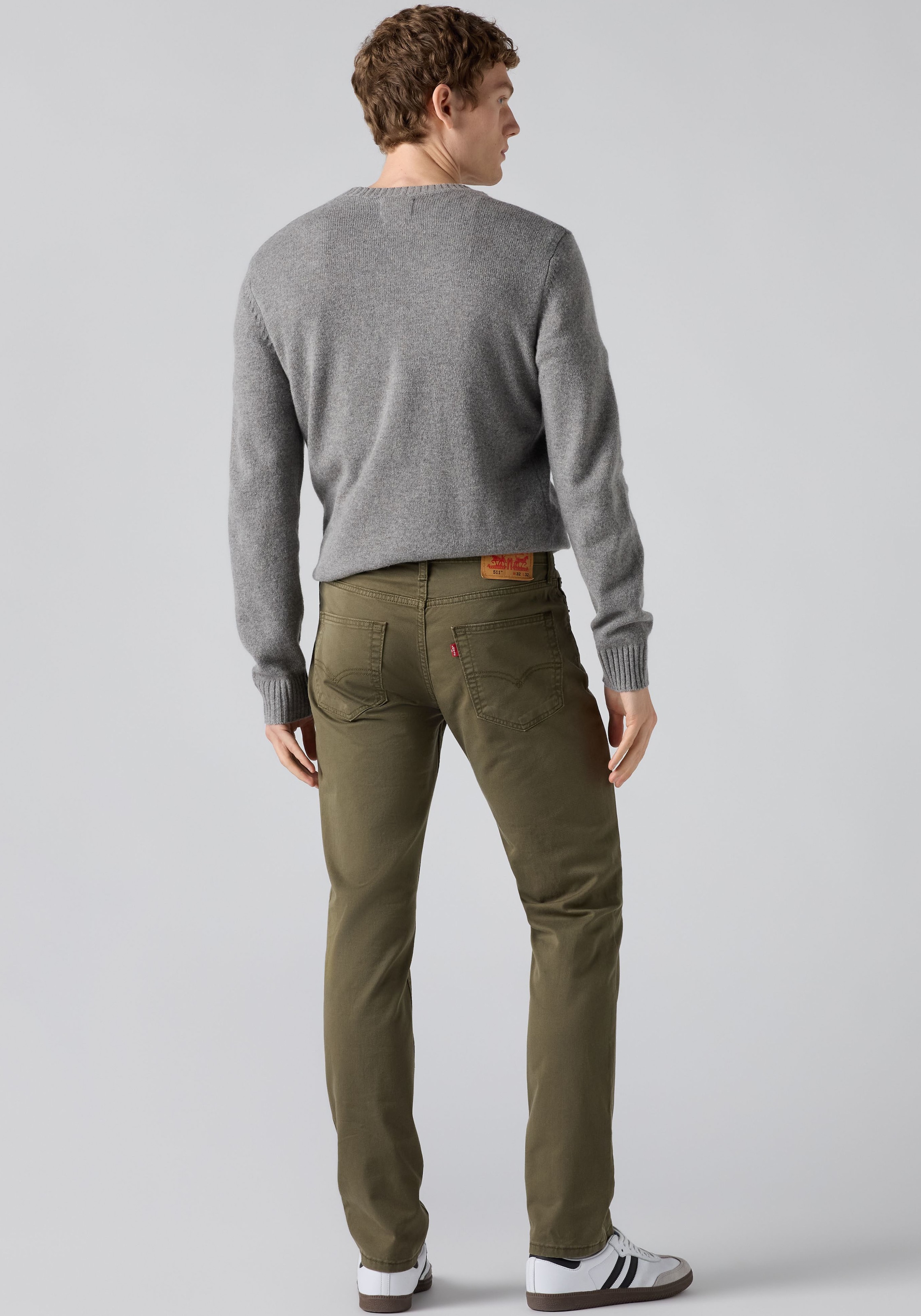 Levi's® Slim-fit-Jeans »511 SLIM« mit großem Logo-Badge