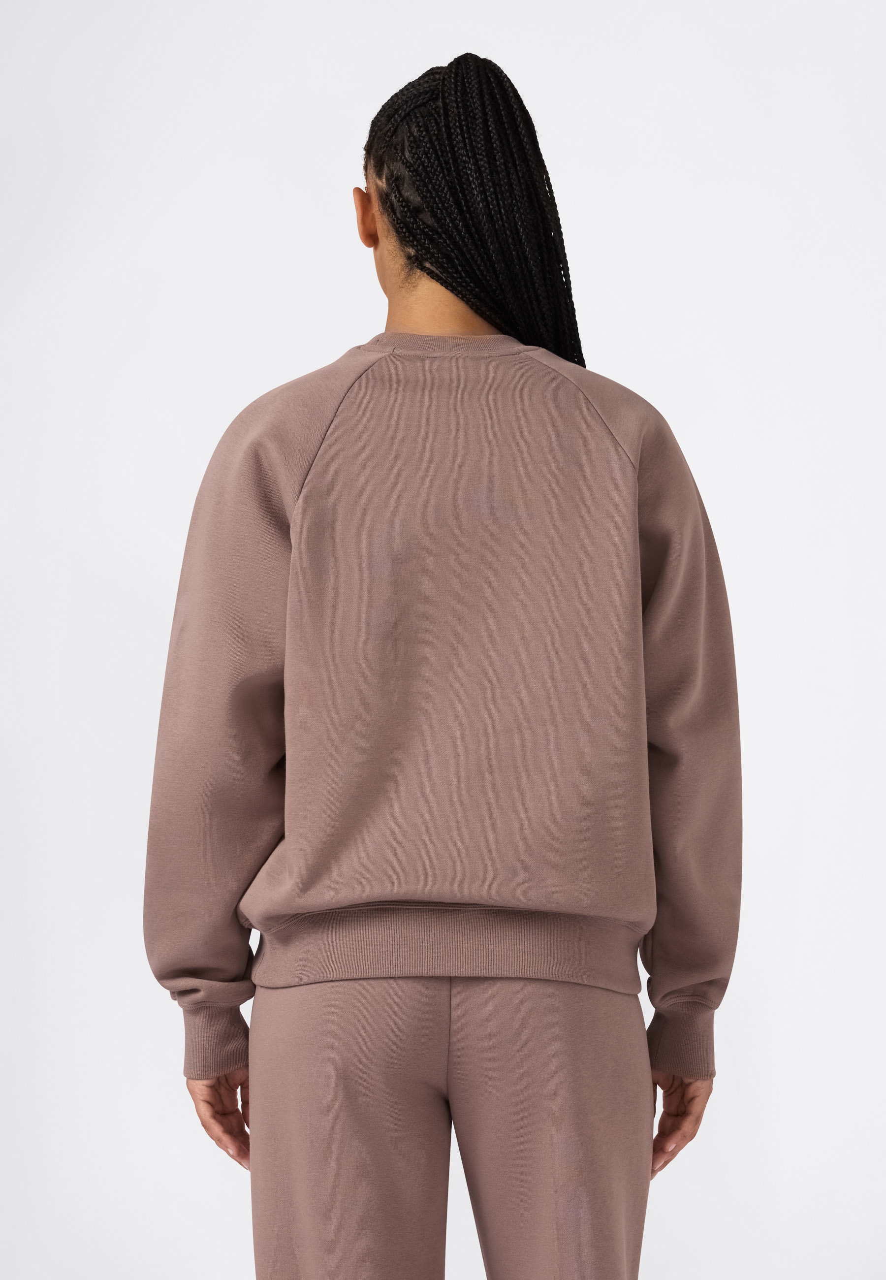Champion Sweatshirt »SPORTWEAR CREWNECK Loose Fit«, Langarm-Design, Crewneck-Ausschnitt, aus Baumwolle und Polyester
