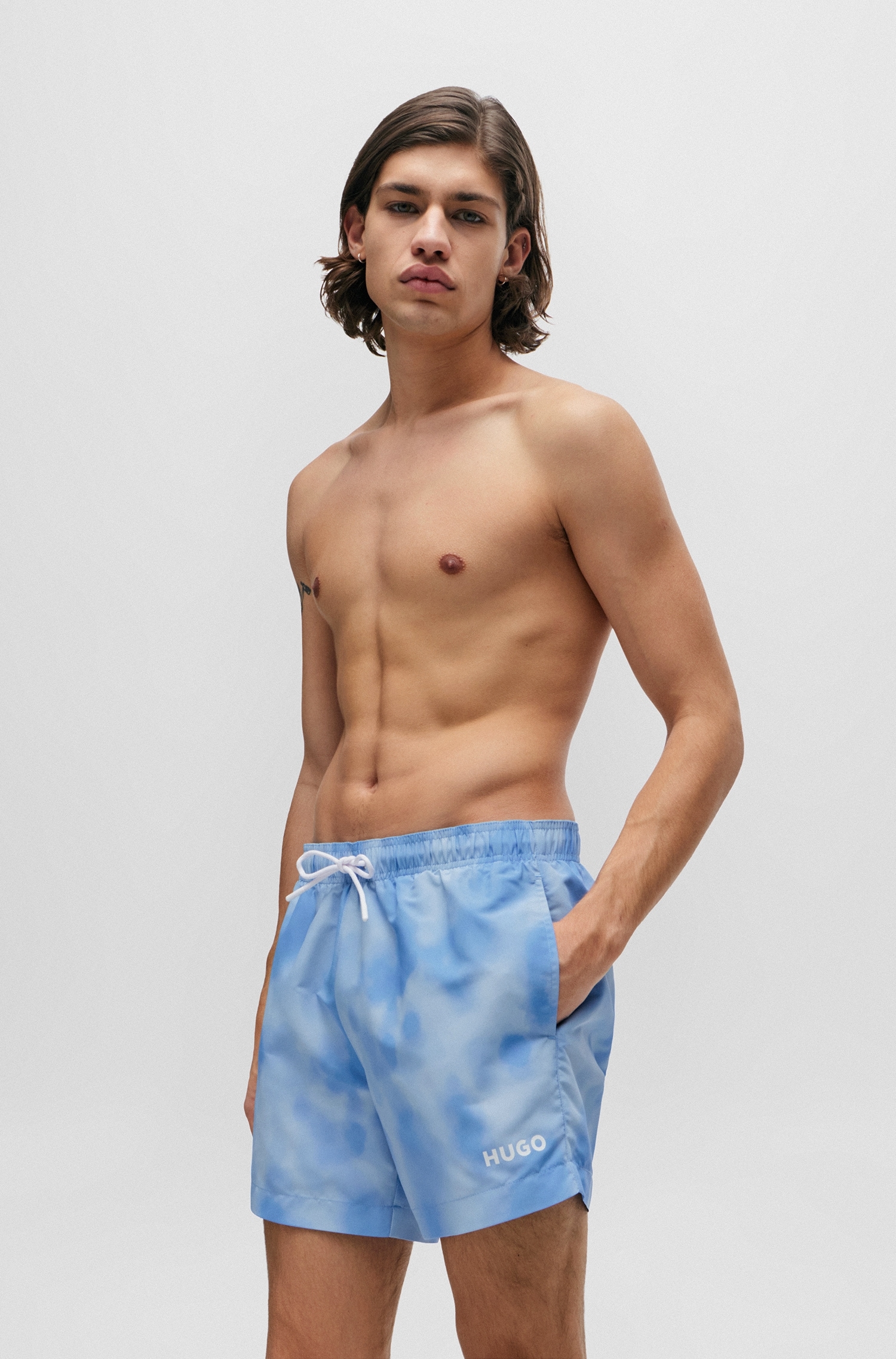 HUGO Underwear Badeshorts "WES", mit Batik-Print