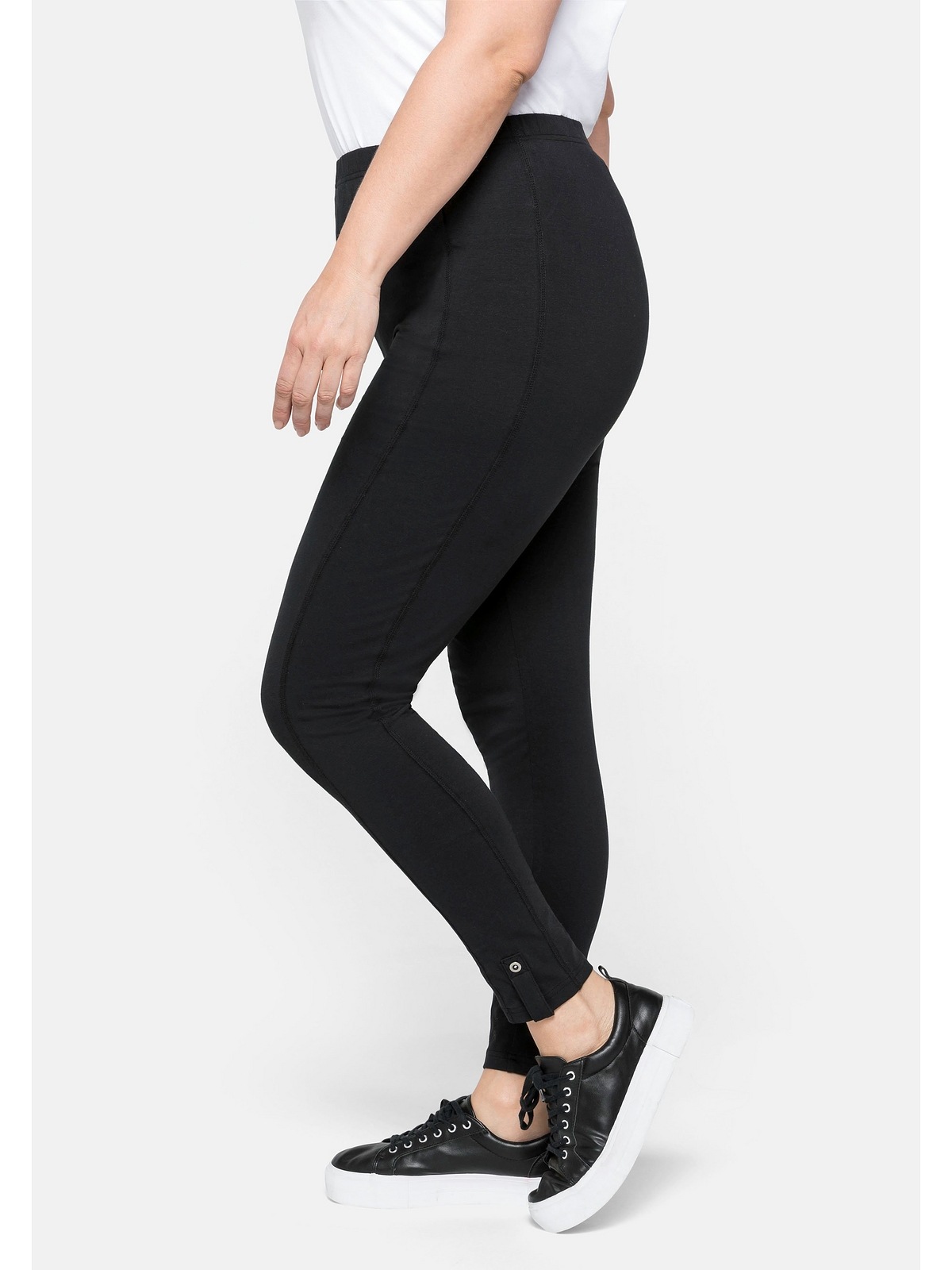 Sheego Leggings »Große Größen«, in Ankle-Länge, mit Knopfdetail am Saum