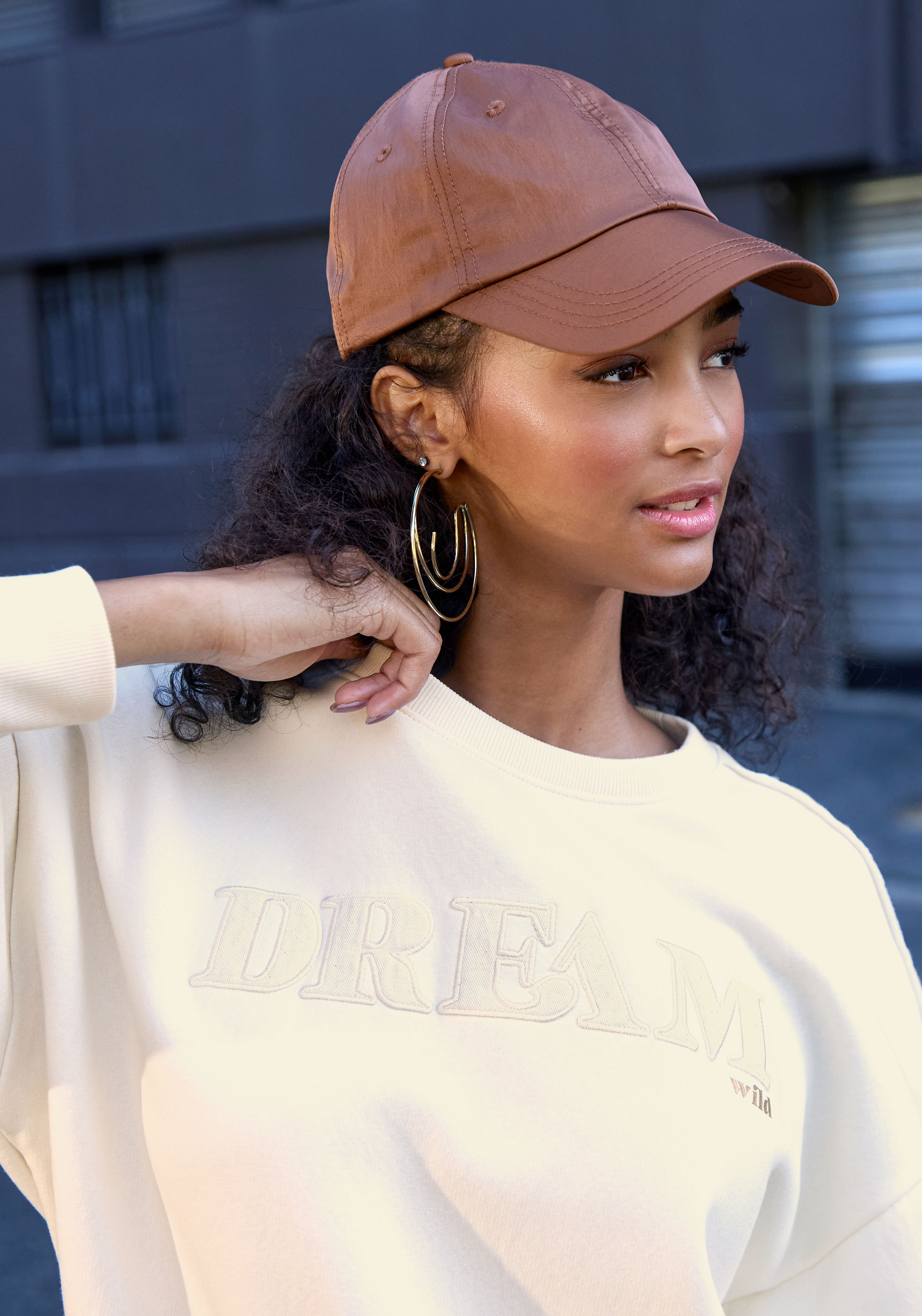 Thumbnail - Buffalo Sweater, mit aufwendiger Stickerei