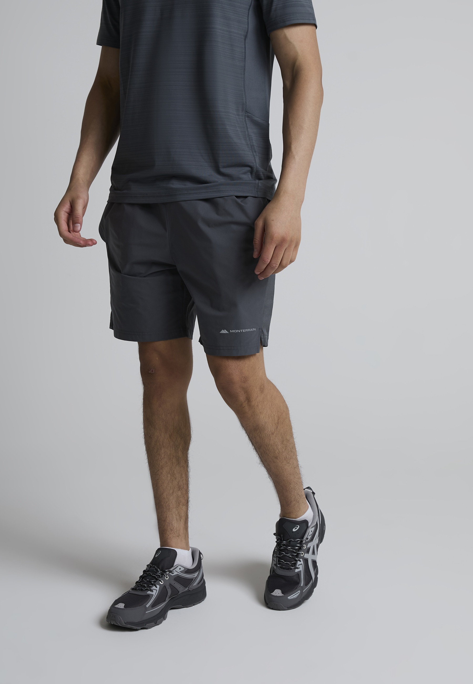 Monterrain Trainingsshorts »Monterrain RUSH 2.0 WOVEN RUNNING SHORT«