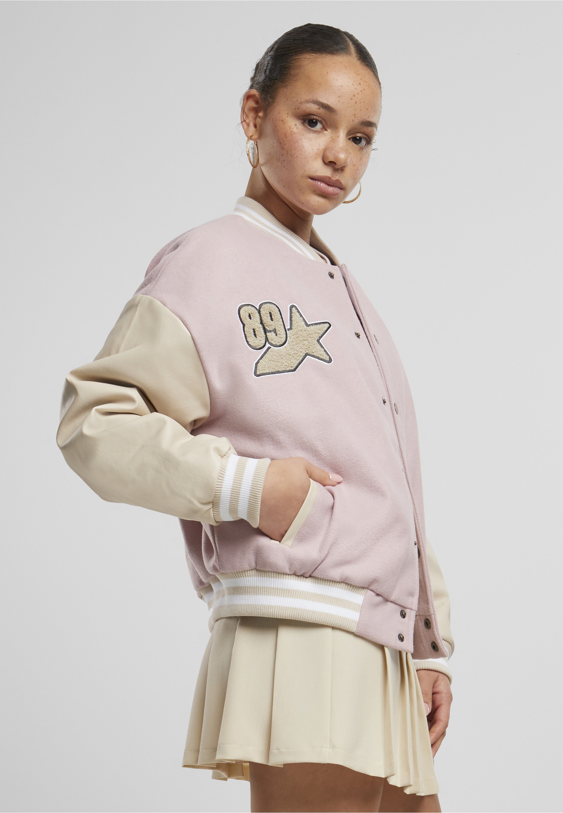 Karl Kani Collegejacke »Karl Kani Karl Kani Retro Patch Star Logo OS College Jacket« 1 Stk. tlg. ohne Kapuze