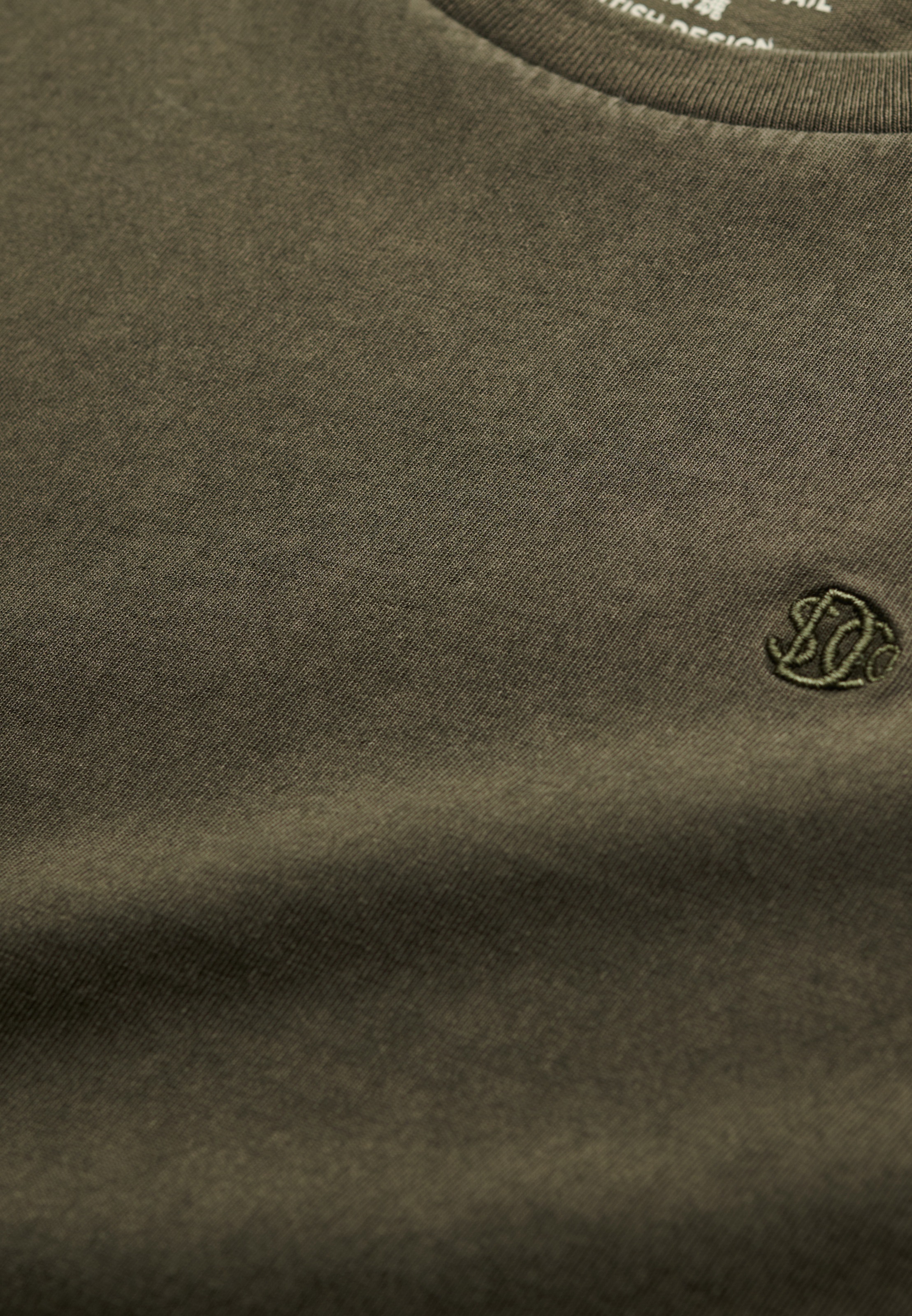 Superdry Rundhalsshirt »ESSENTIALS RELAXED TEE«