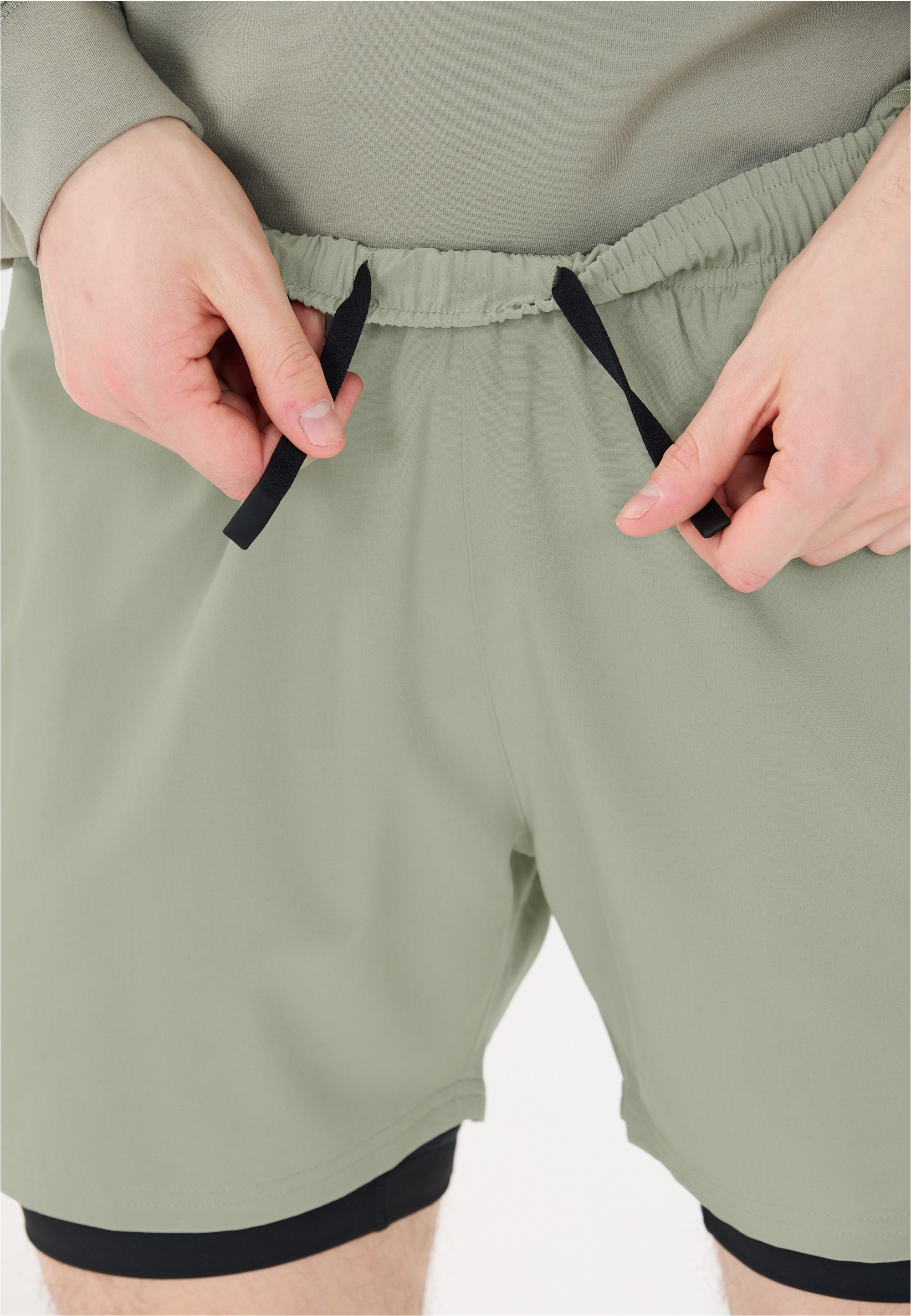 Virtus Shorts »Zayne«, mit 4-Wege-Stretch und Innenhose
