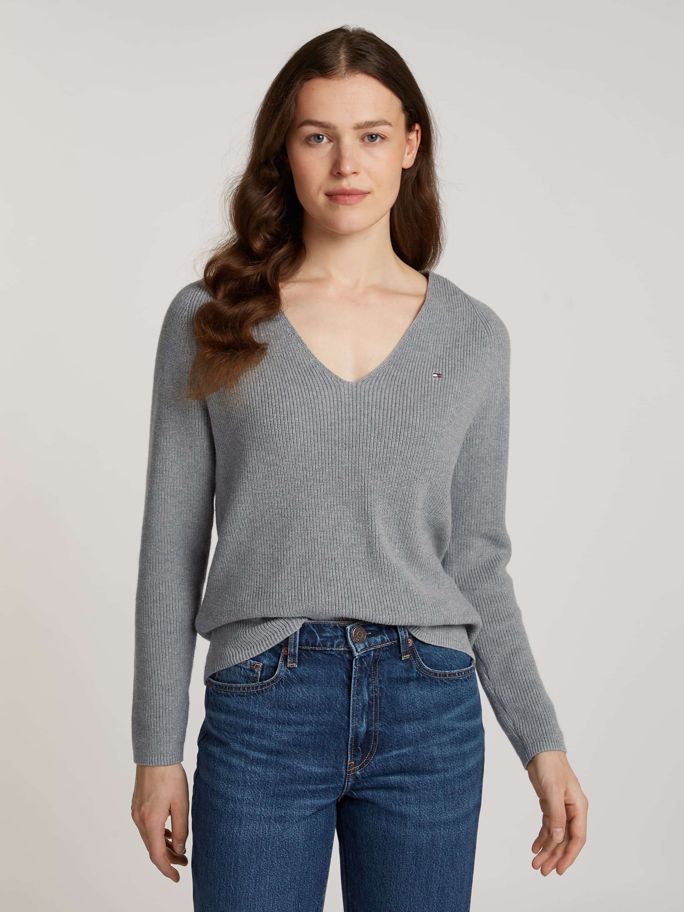 TOMMY HILFIGER Strickpullover »CO CARDI STITCH V-NK LS«, mit Logostickerei