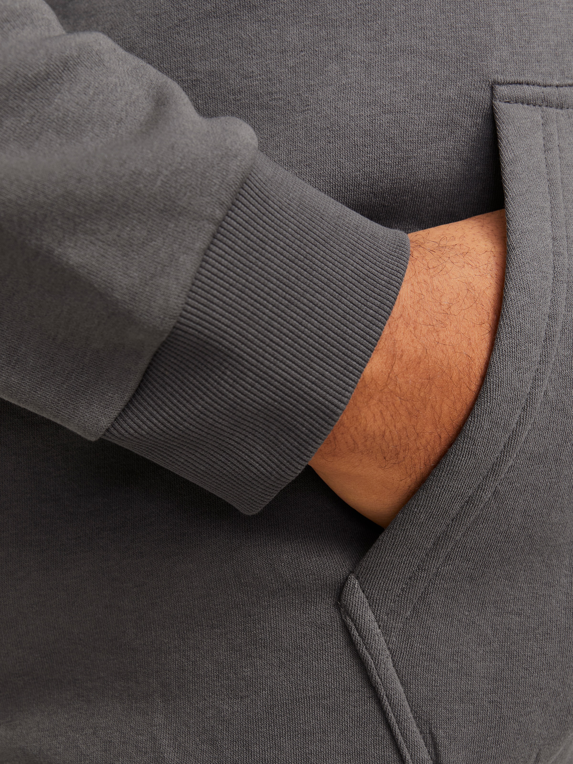 Jack & Jones PlusSize Kapuzensweatshirt »JJEBRADLEY SWEAT HOOD NOOS PLS«, mit Rippbündchen