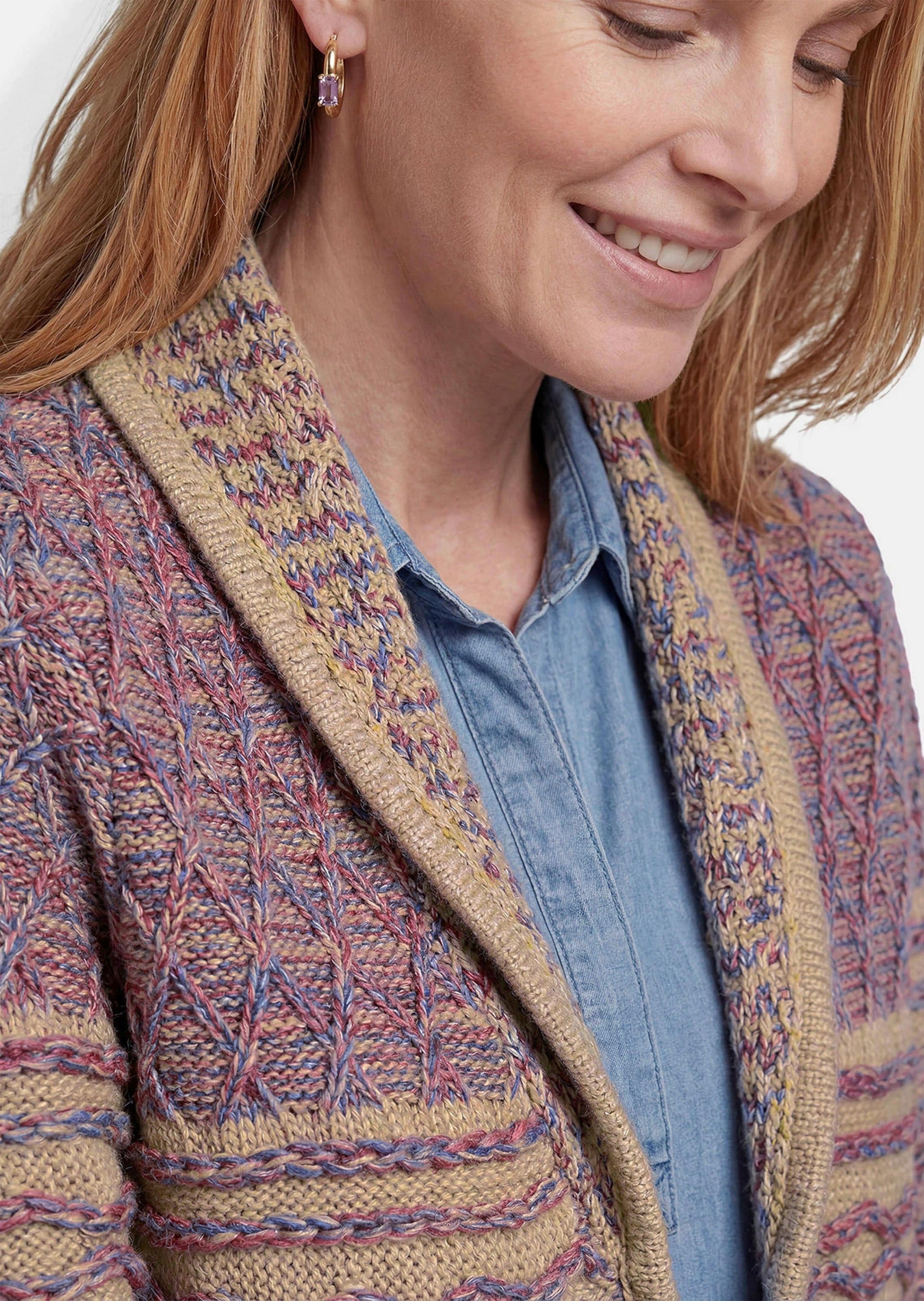 GOLDNER Strickjacke »Jacquardstrickjacke mit Schalkragen« mit Multicolorgarn gestrickt