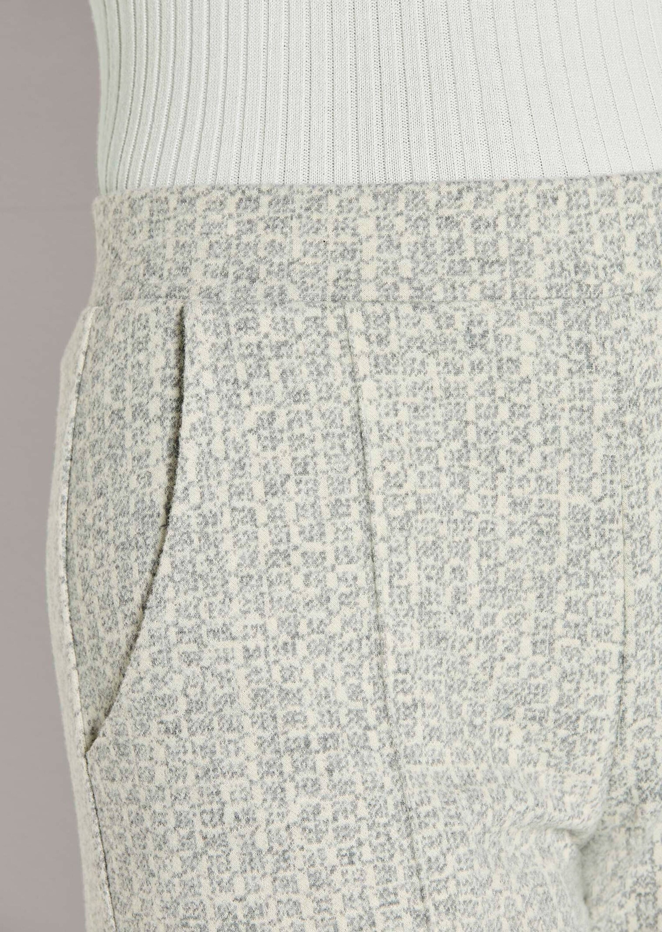MADELEINE Schlupfhose »Jerseyhose Weite Bügelfaltenhose mit Allover-Muster«