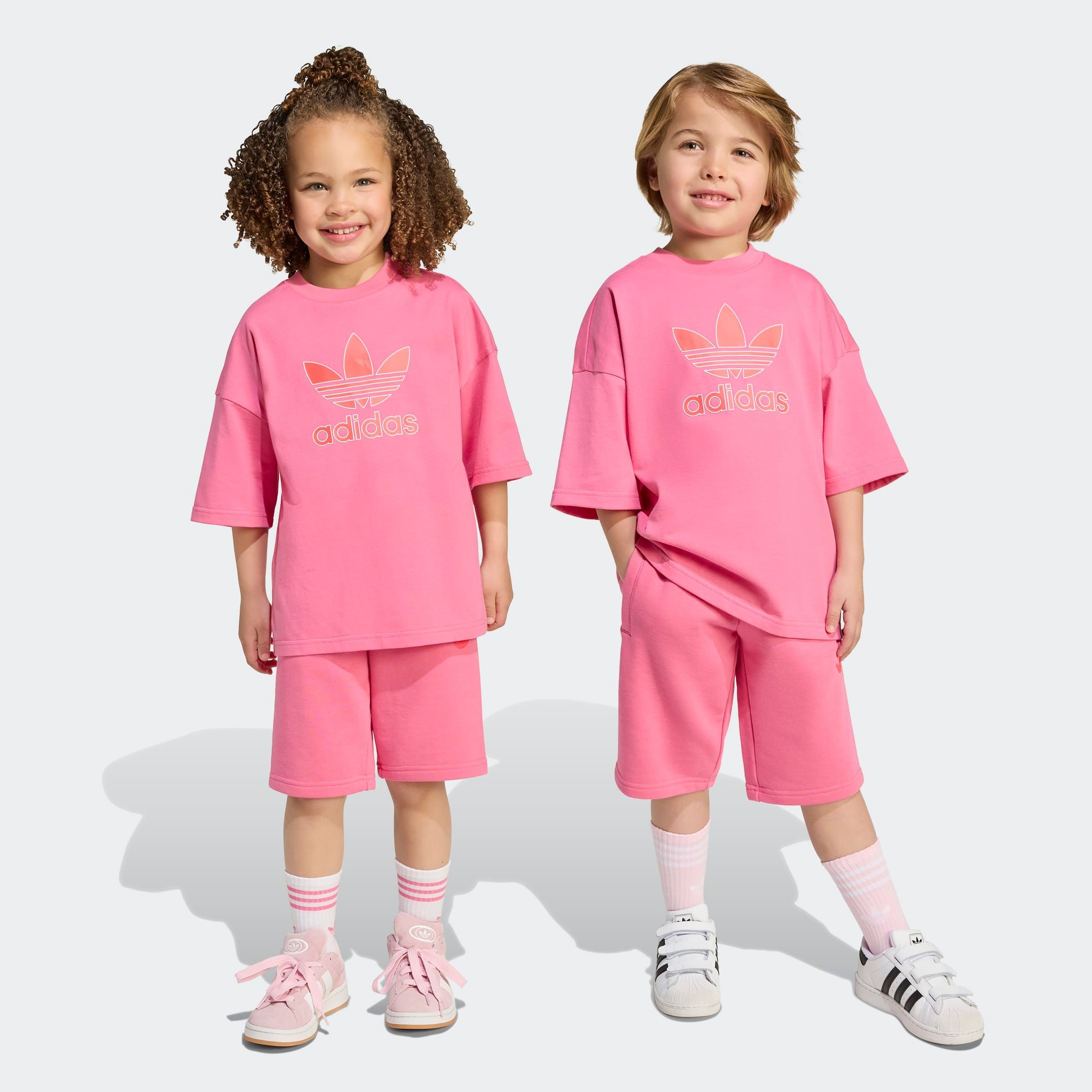 adidas Originals Trainingsanzug "UND SET BIG LOGO DESIGN KIDS" 2 Stk.
