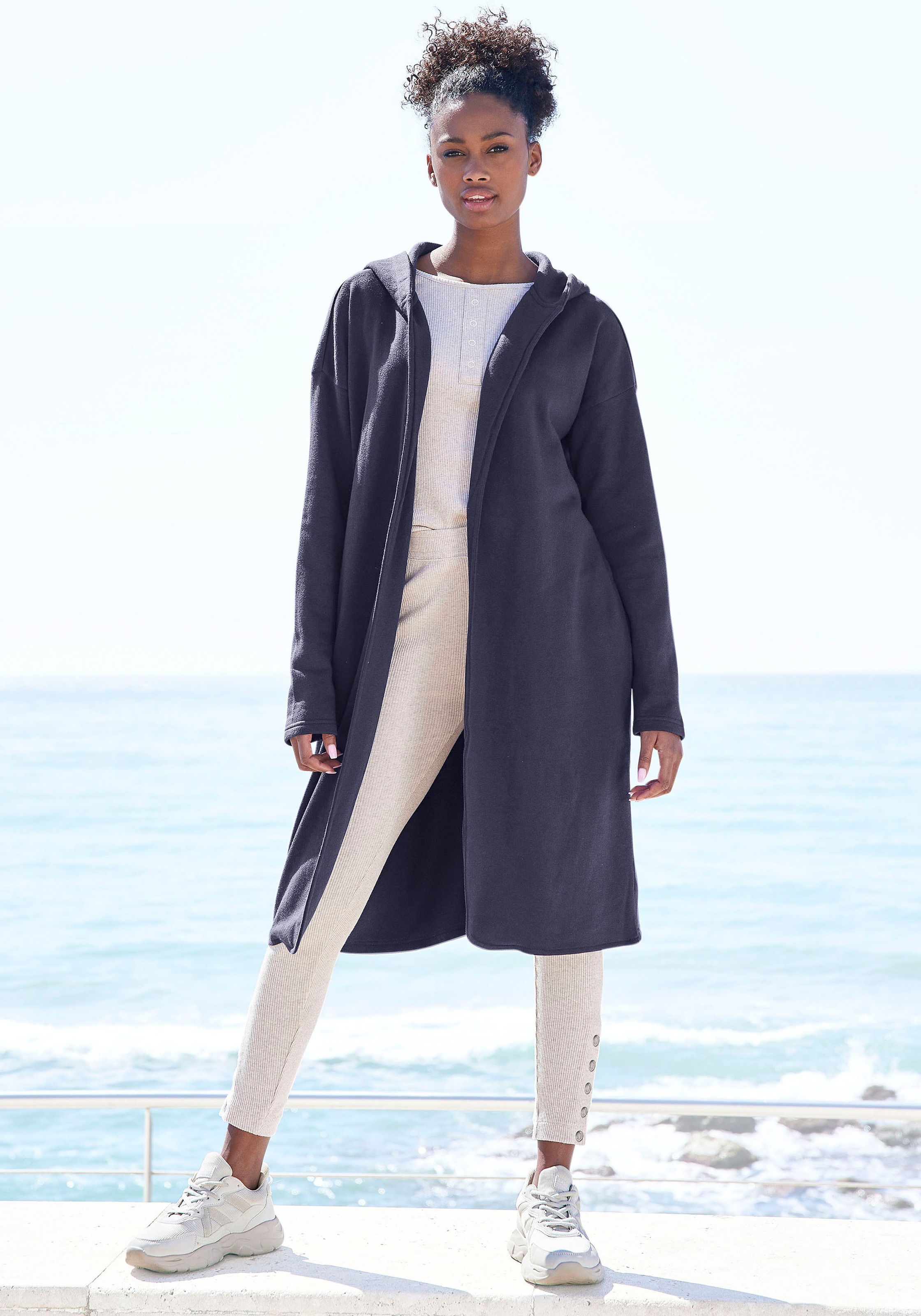 H.I.S Kapuzensweatjacke mit lockerem Schnitt, Loungewear