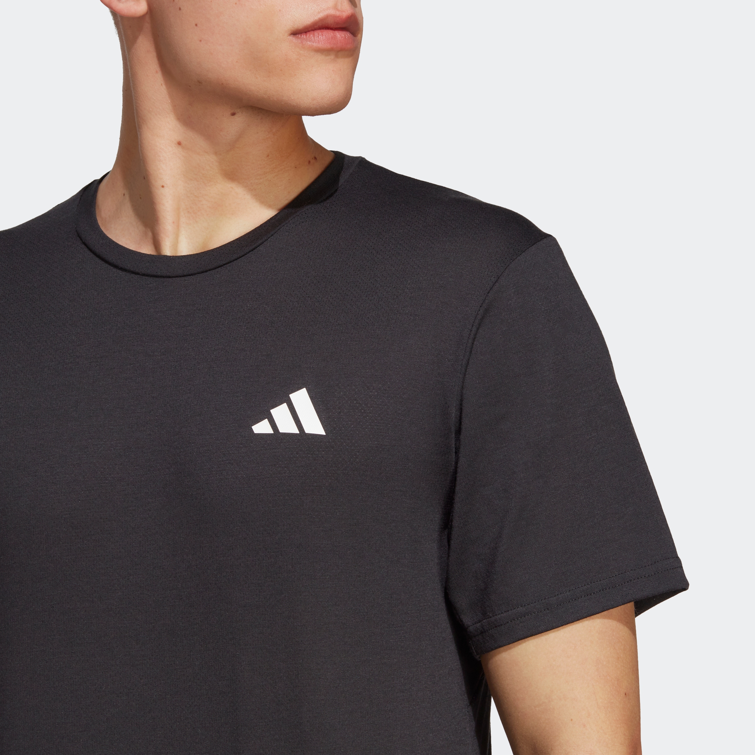 adidas Performance T-Shirt »TR-ES COMF TEE«