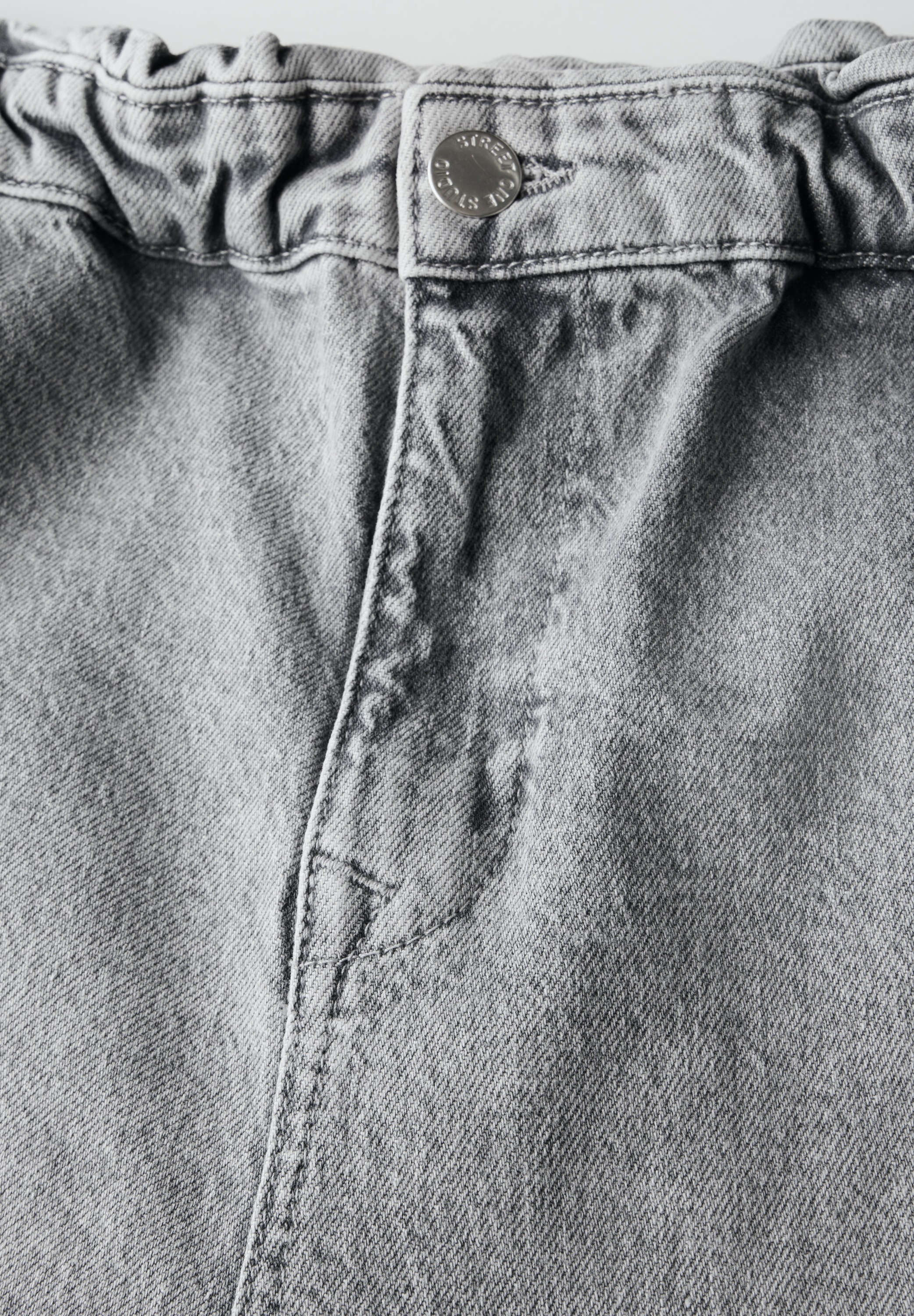 STREET ONE STUDIO Loose-fit-Jeans, in grauer Waschung