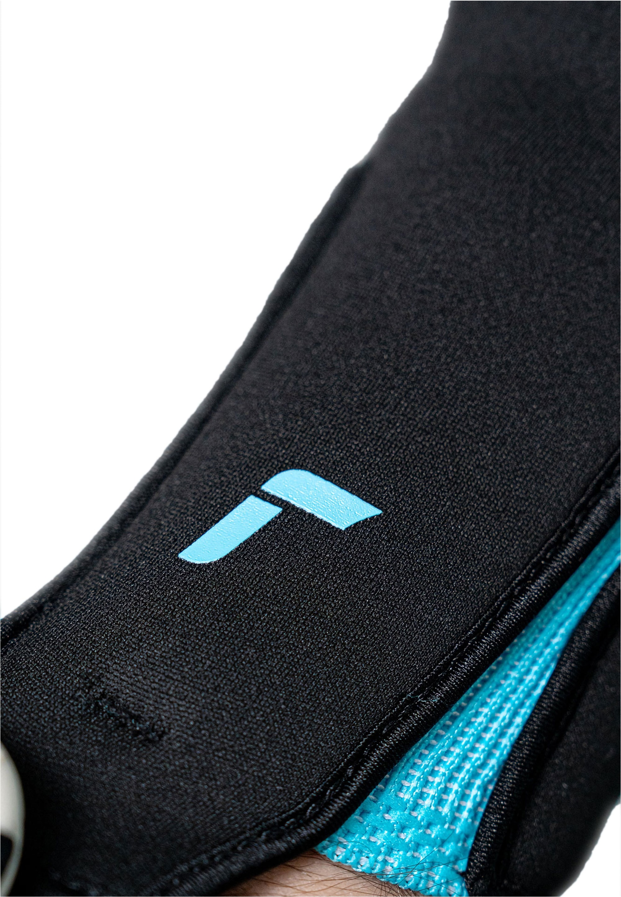 Reusch Torwarthandschuhe »Attrakt Freegel SpeedBump Strapless«, mit Evolution Negative Cut
