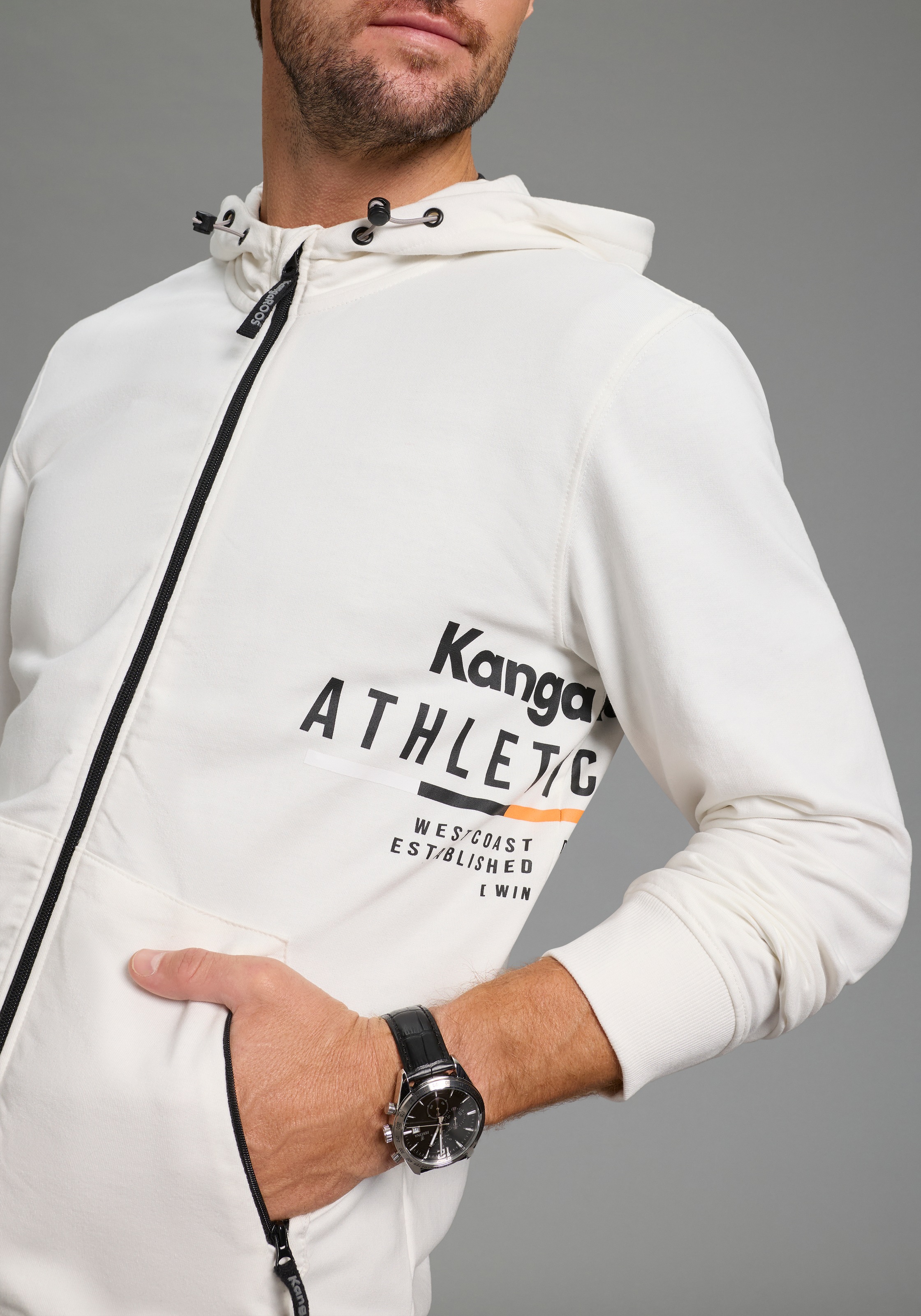 Thumbnail - KangaROOS Kapuzensweatjacke mit Kapuze, mit regulierbarem Elastikband an der Kapuze